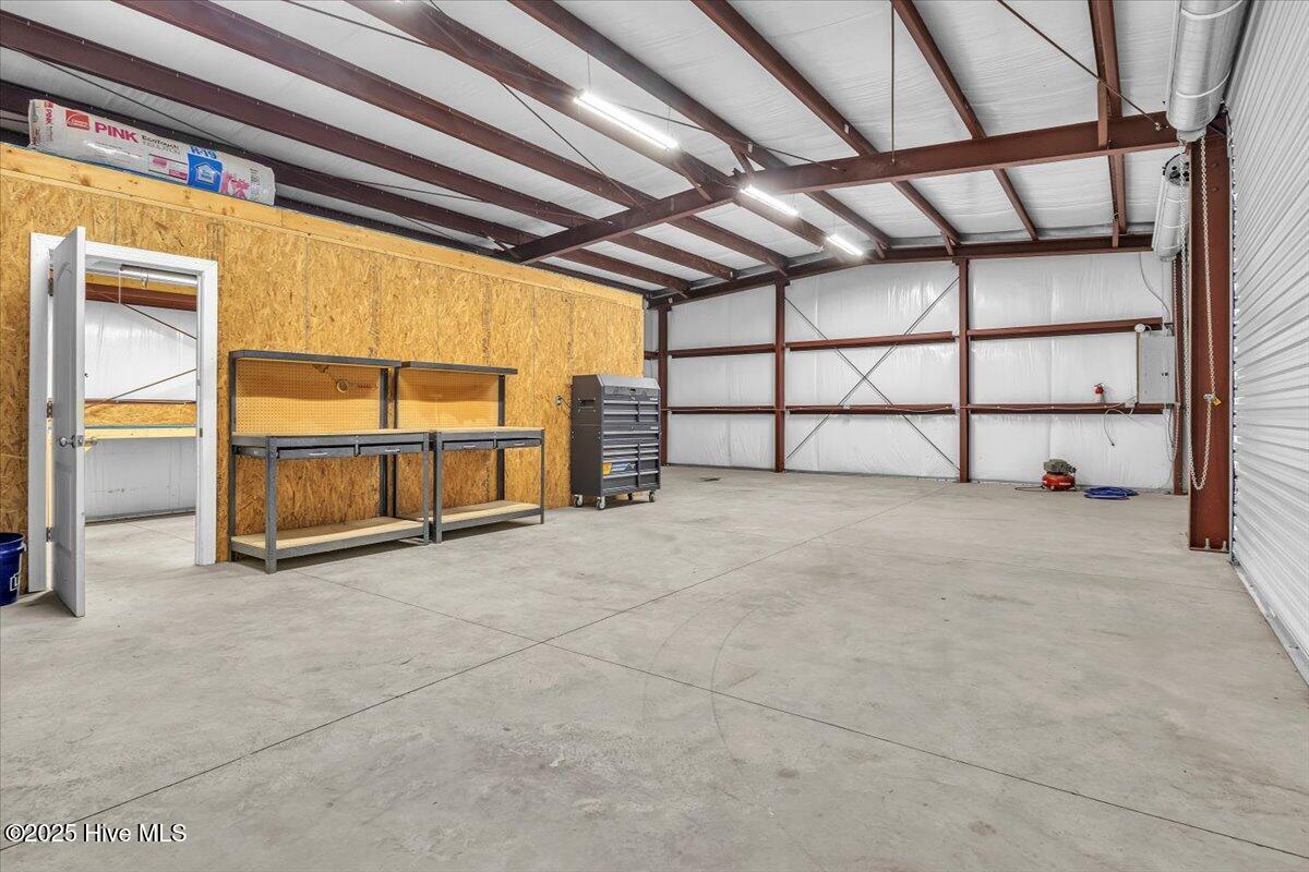 100568309 | Photo 20