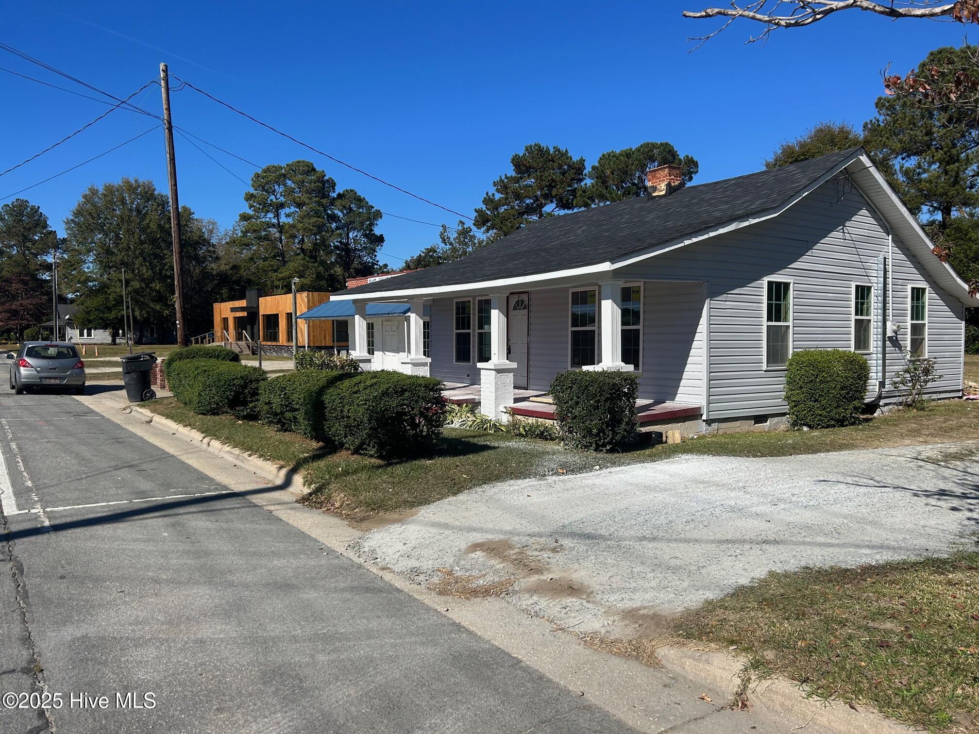Homes for sale in Clinton, NC | 538 Mckoy St, Clinton, NC 28328 | MLS# 100529459