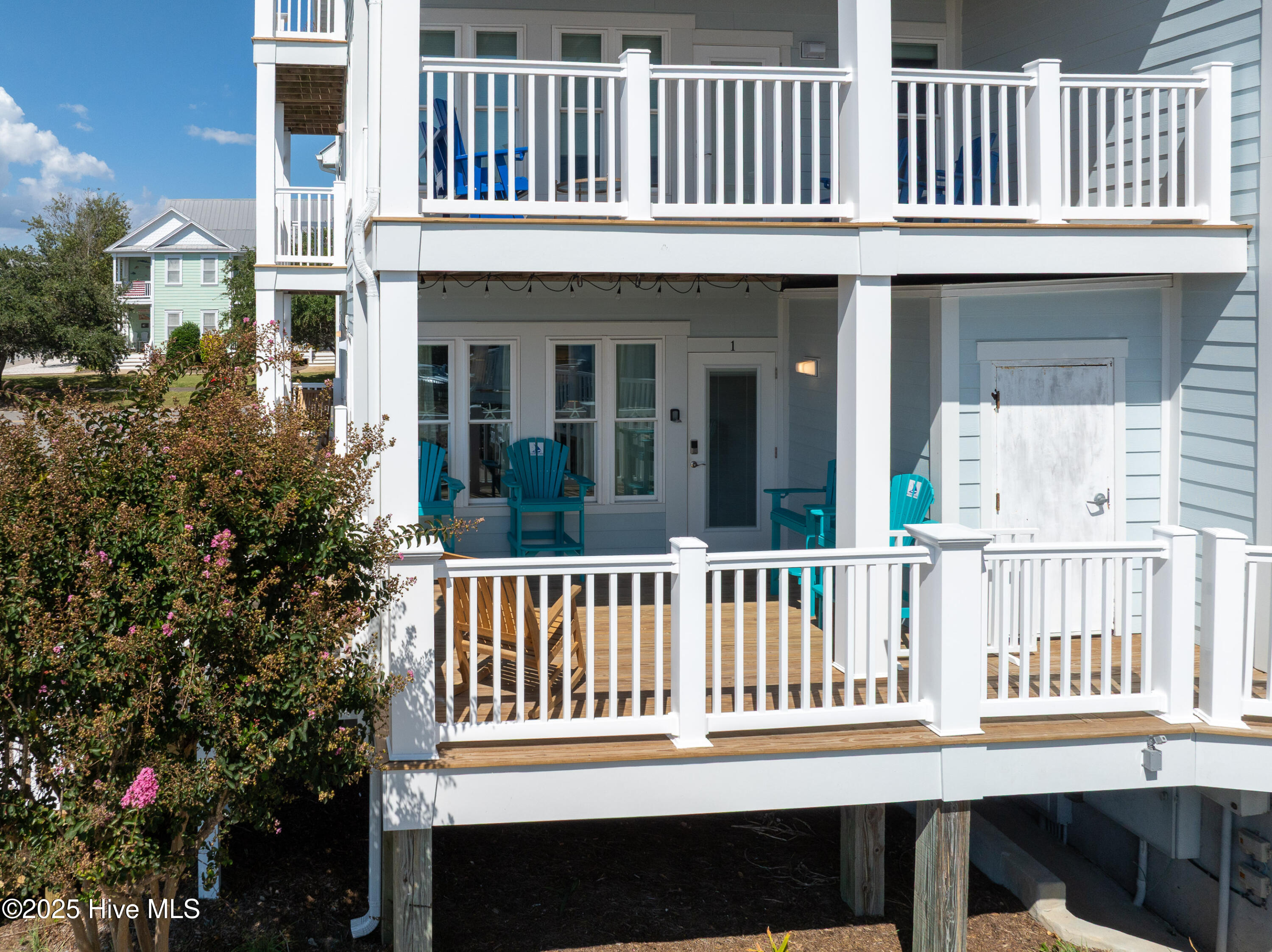 100559399 | Photo 43