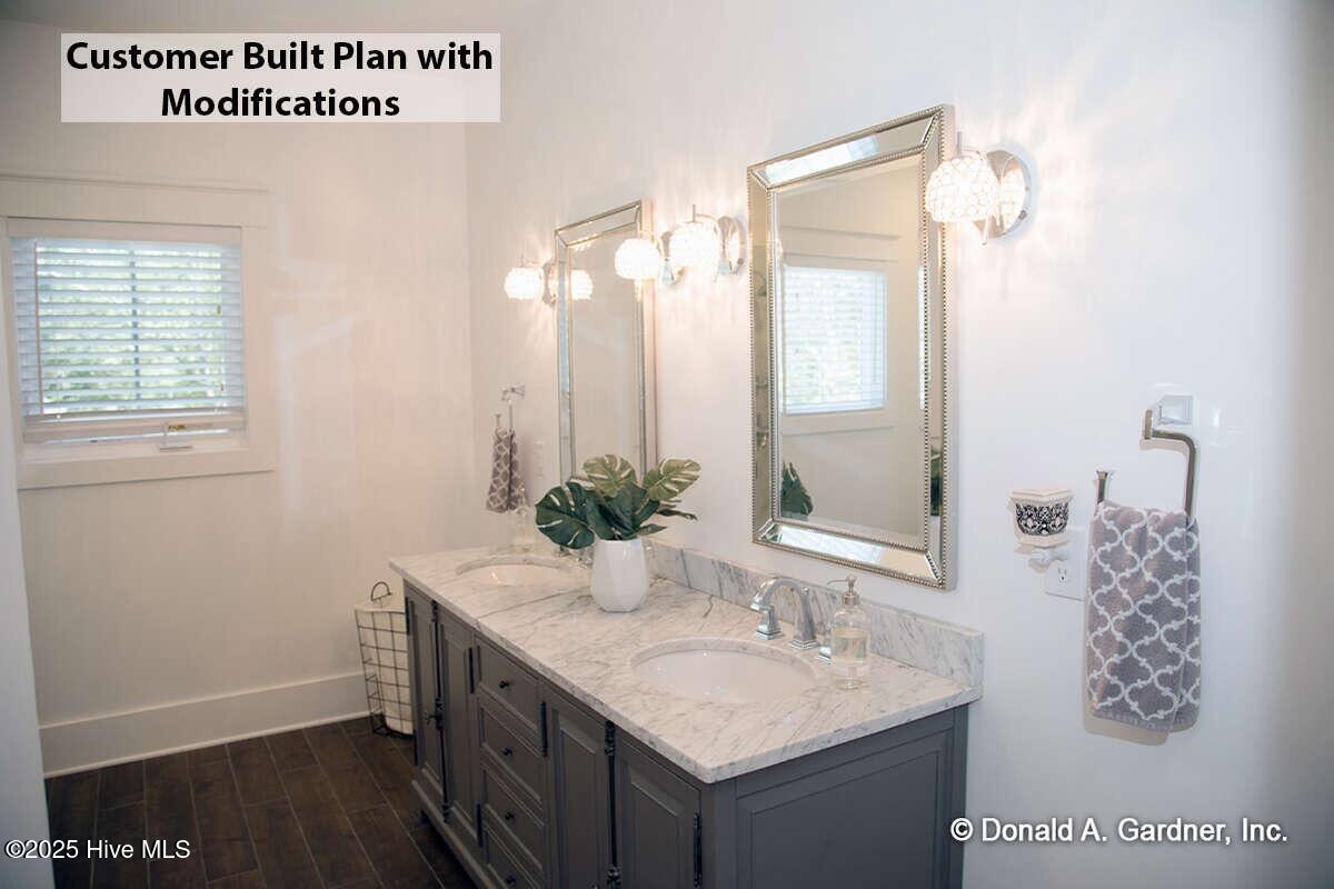 100527707 | Photo 13