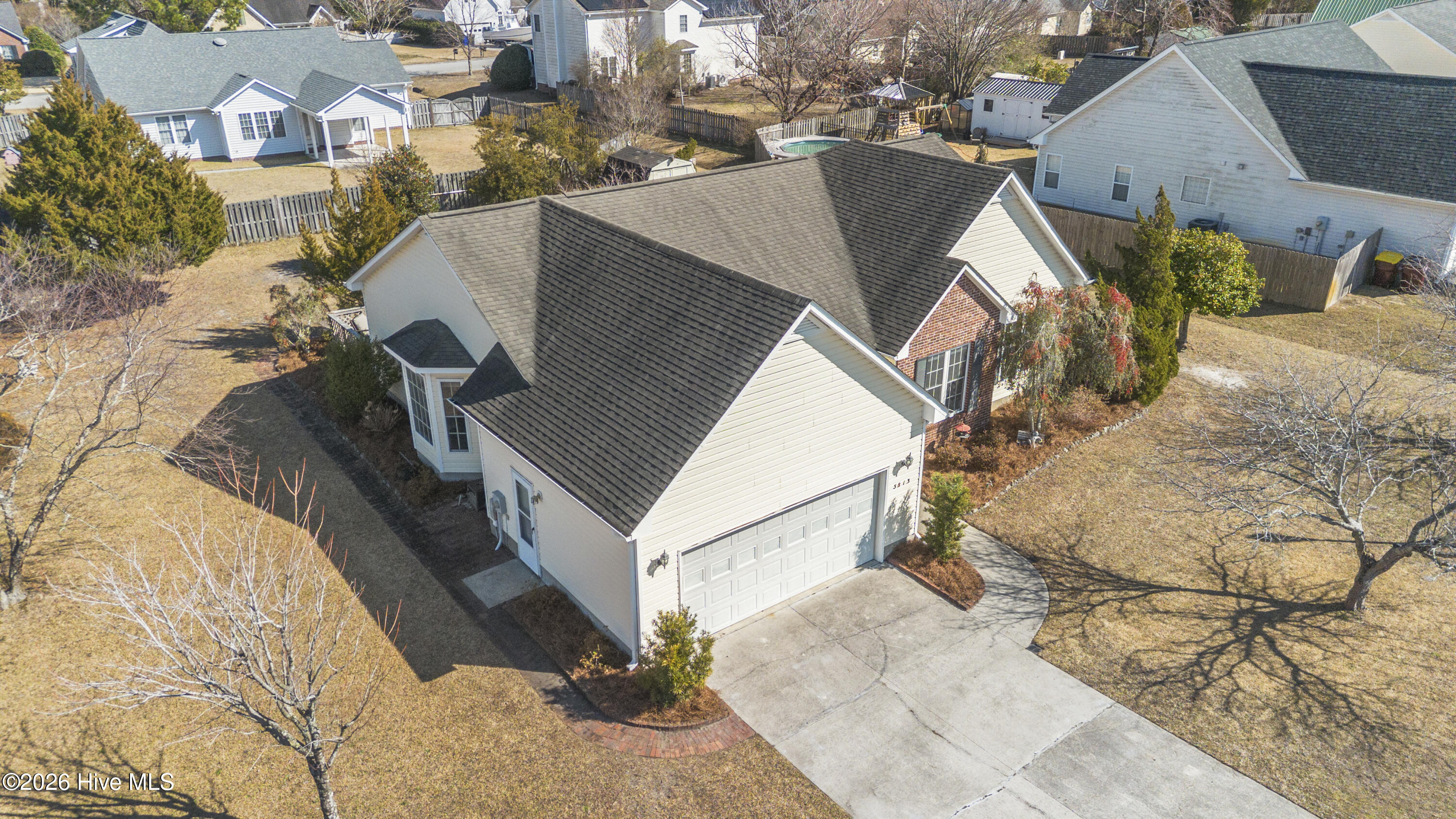 100554853 | Photo 61