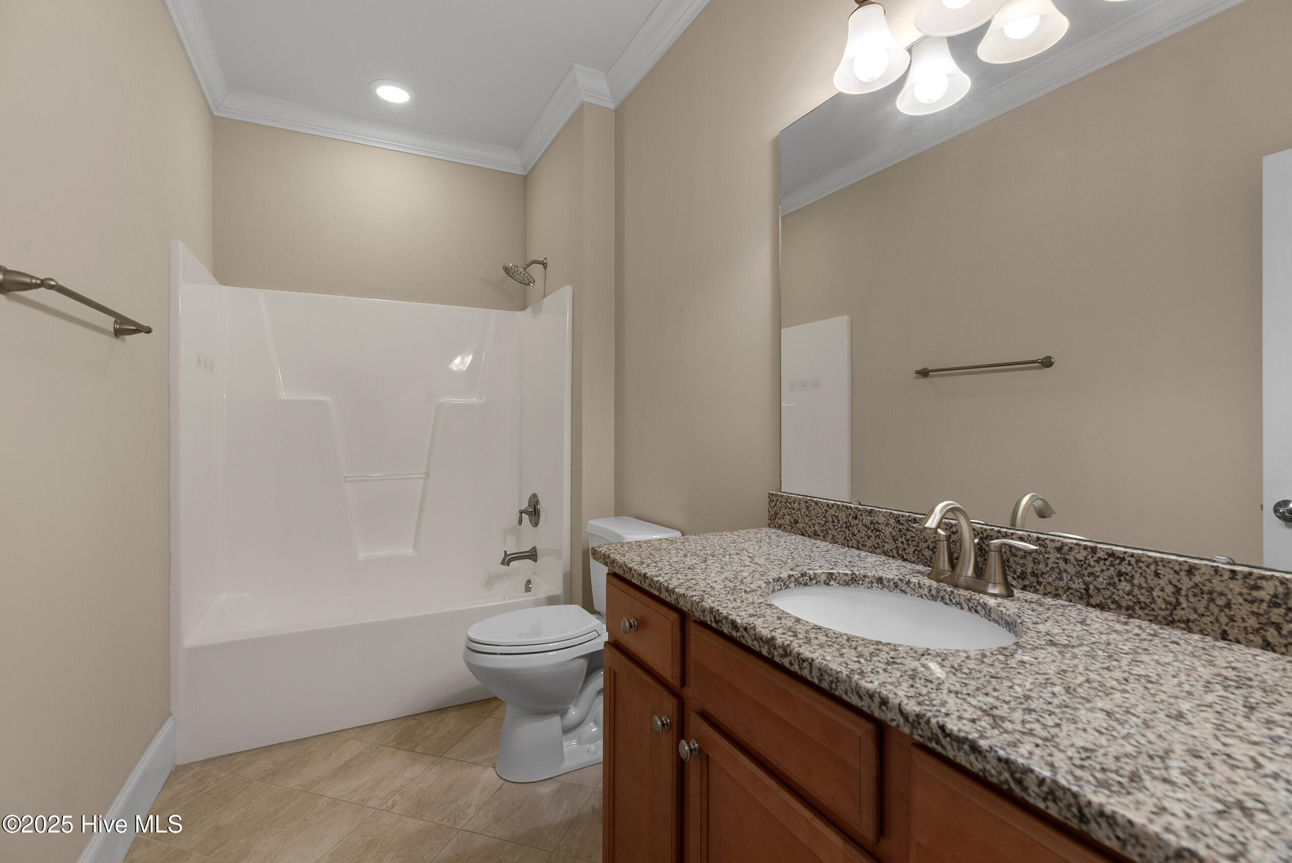 100556749 | Photo 42