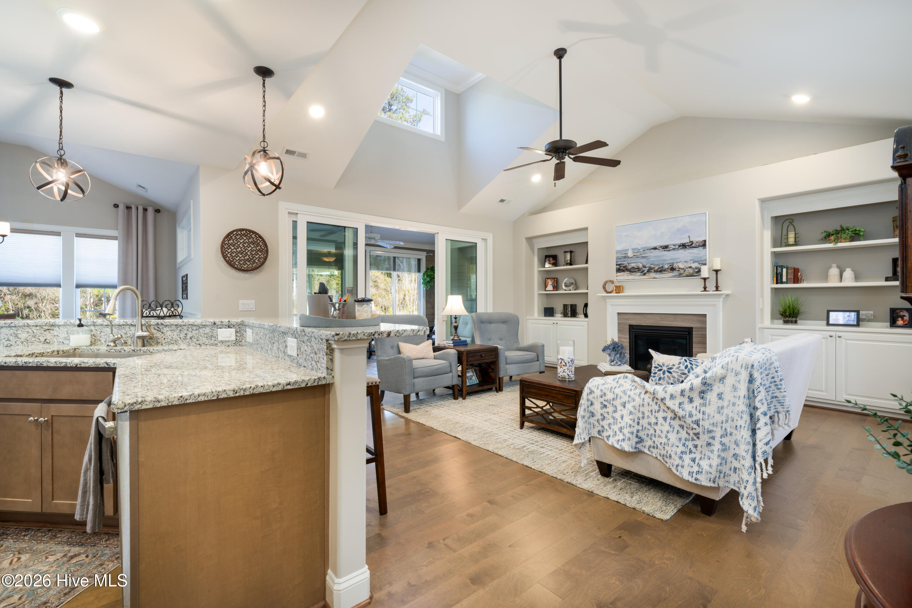 100553461 | Photo 10