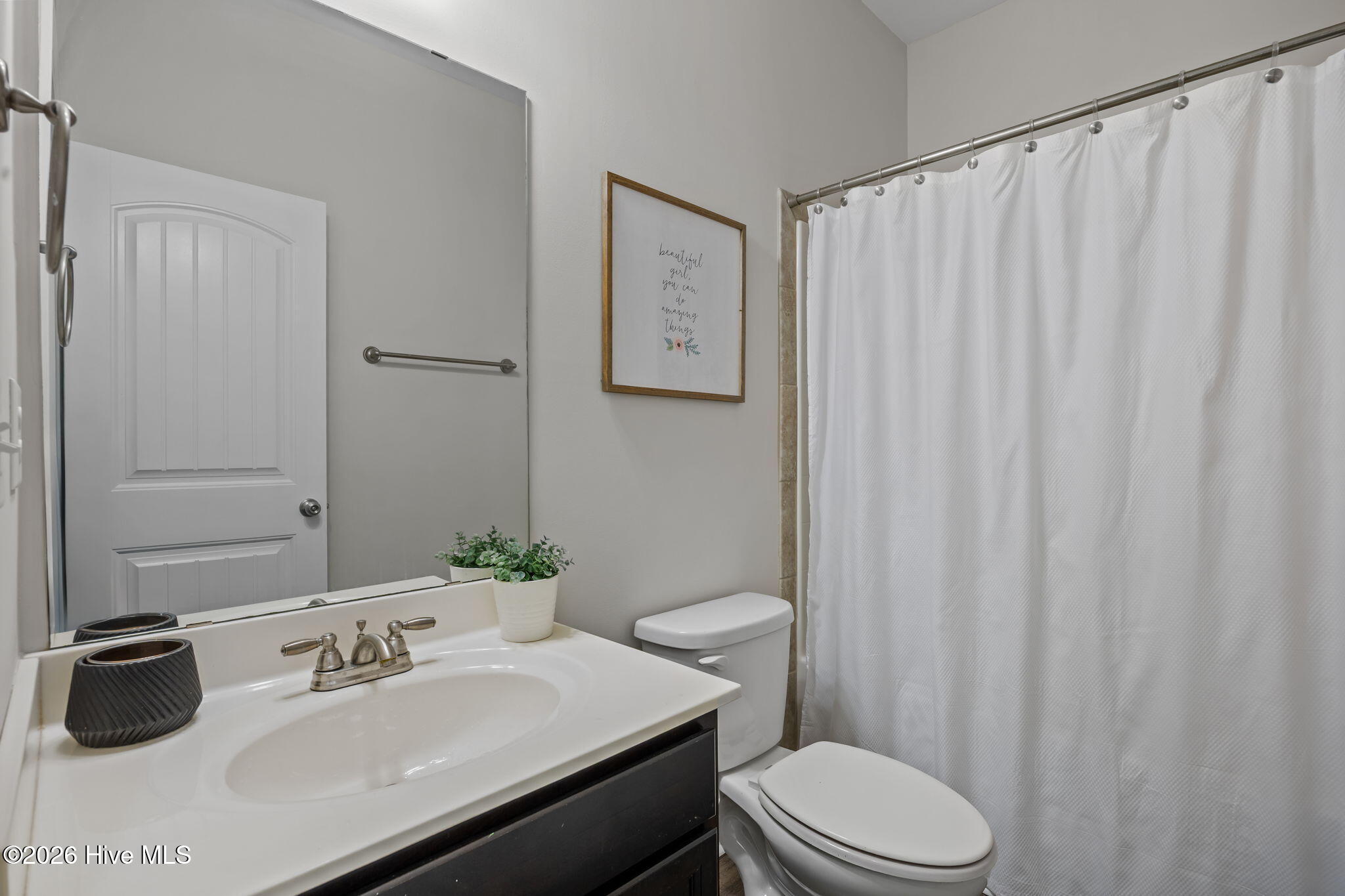 100565908 | Photo 27