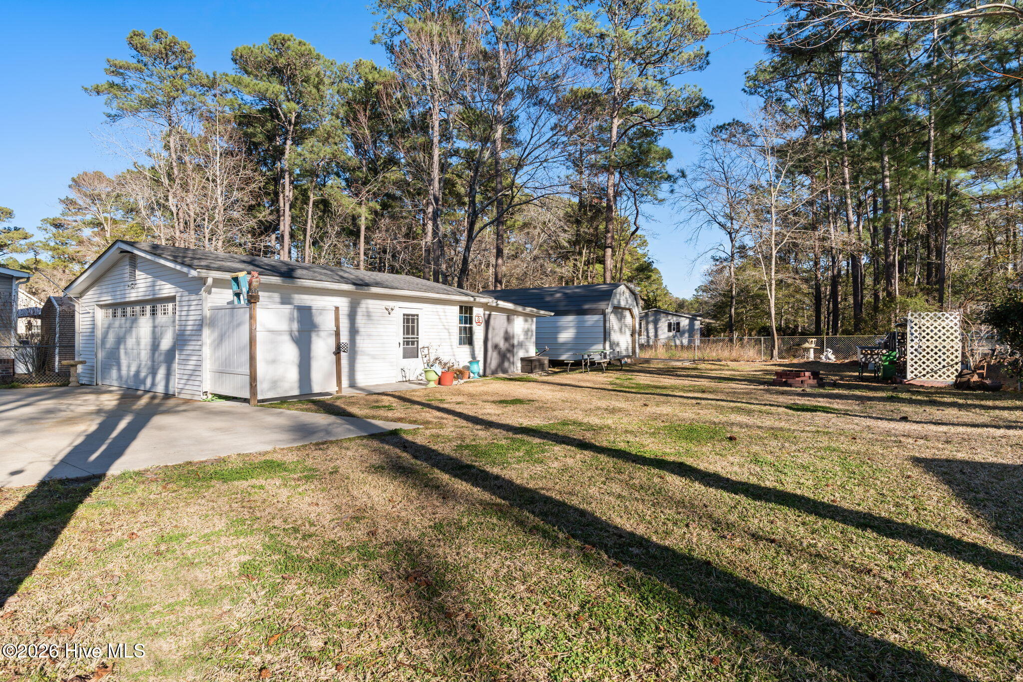 100549900 | Photo 41