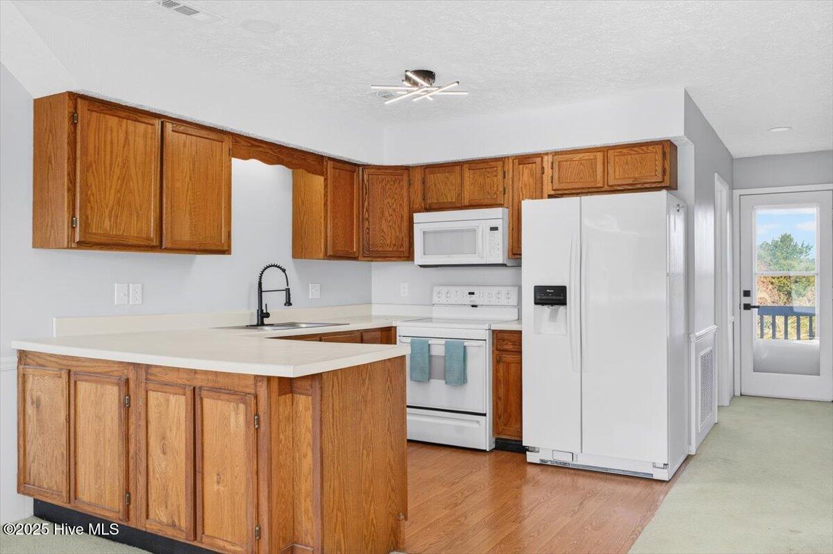 100531909 | Photo 15