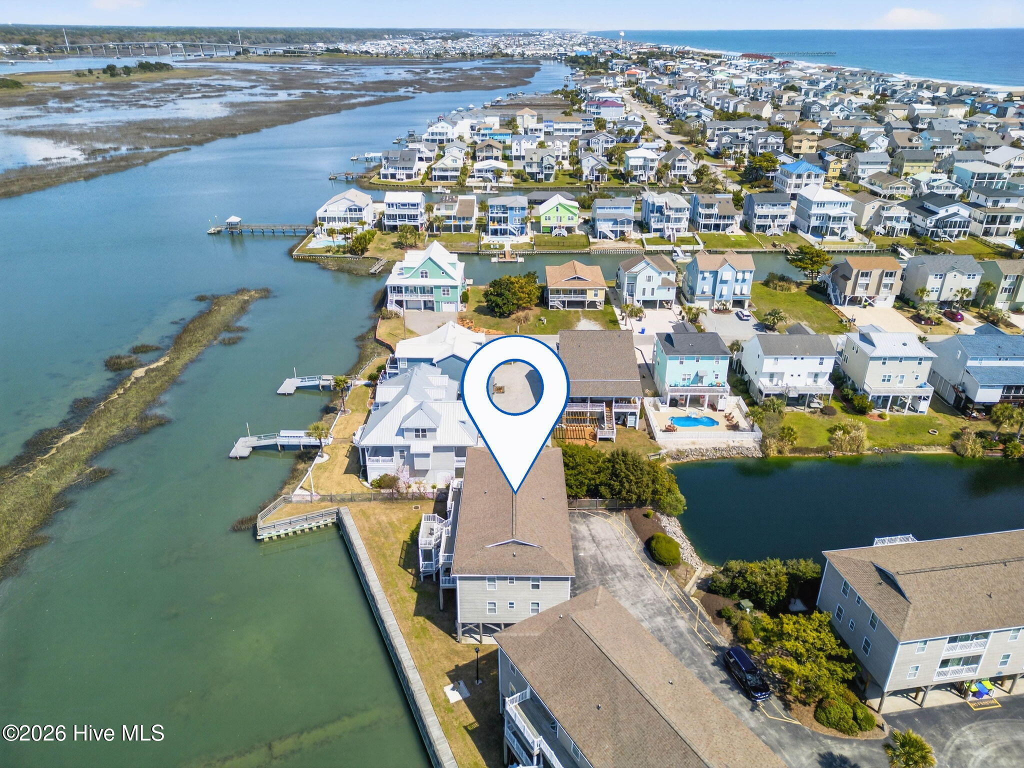 100562824 | Photo 37