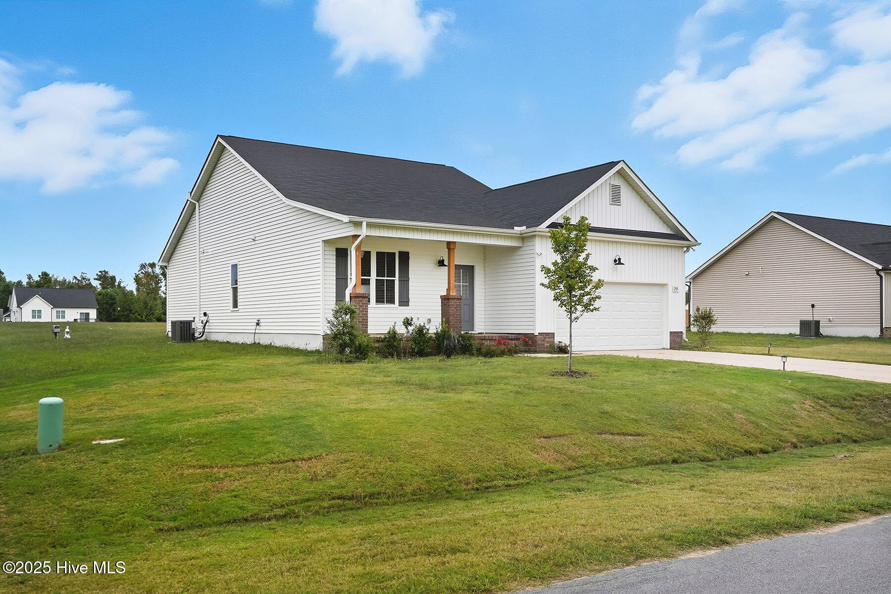 3-web-or-mls-295 Springtooth Dr-2