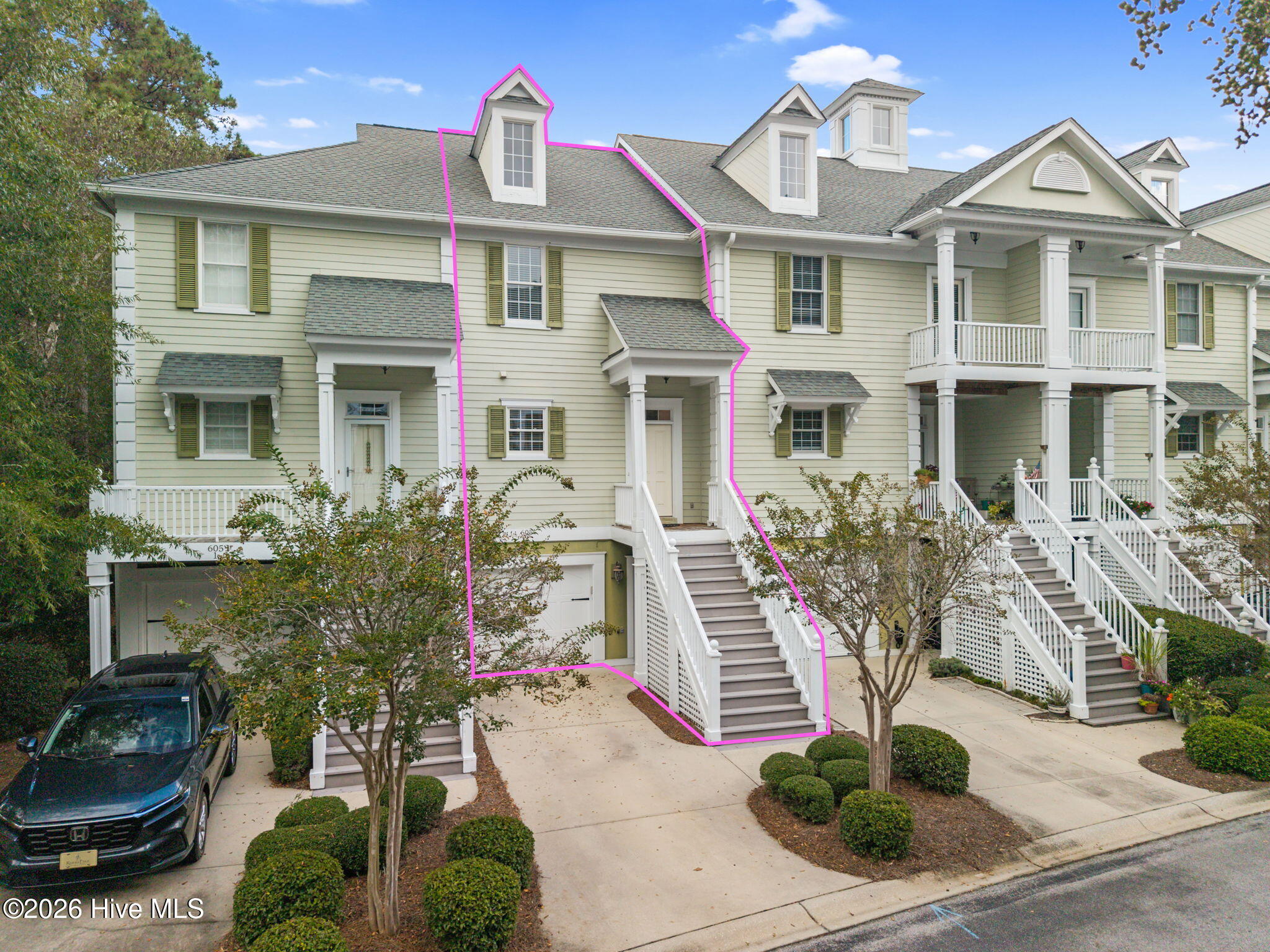 100534473 | Photo 57