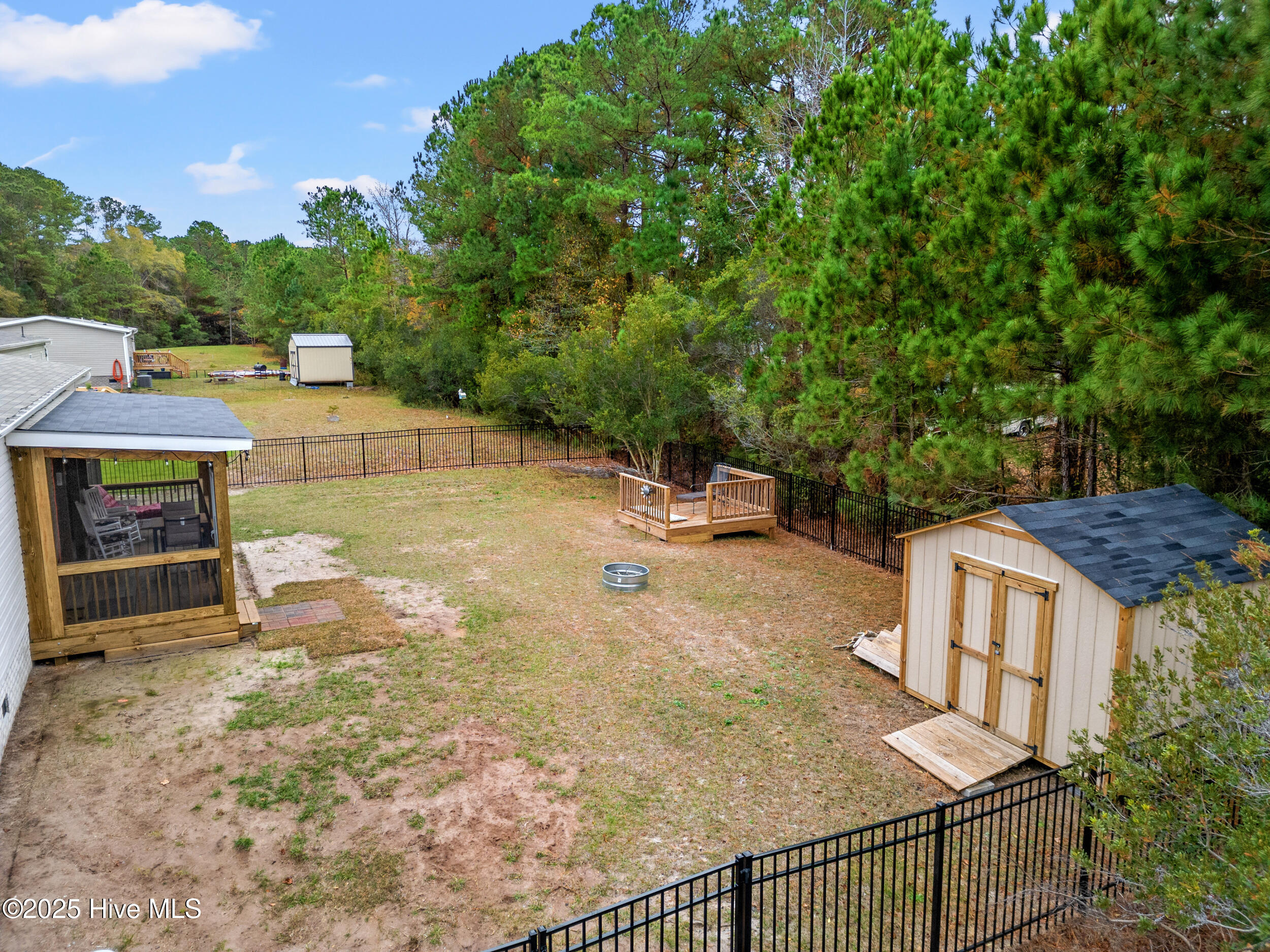 100543638 | Photo 29