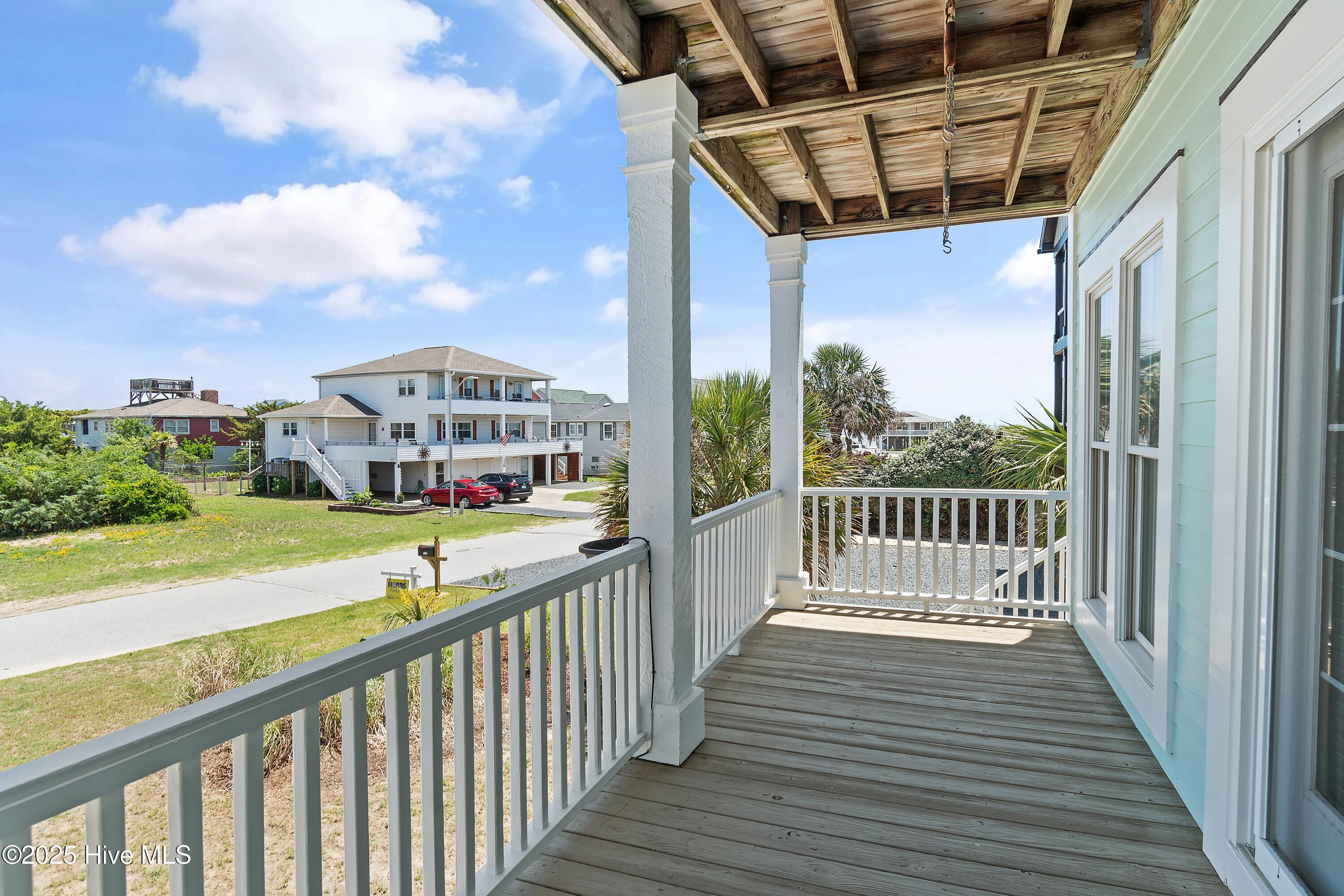 100552755 | Photo 38