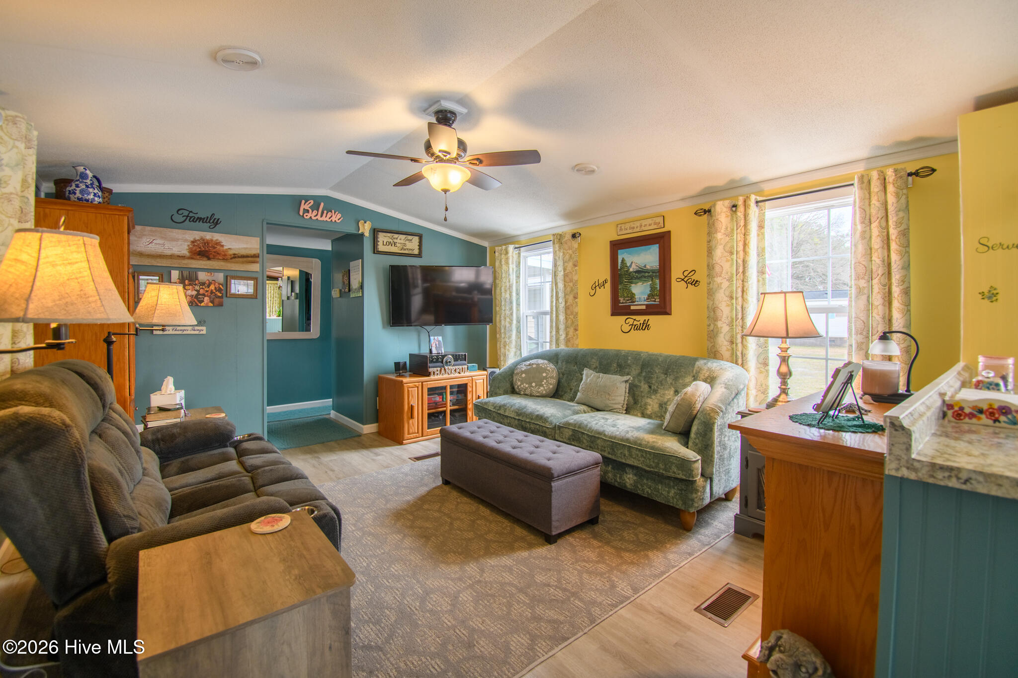 100558747 | Photo 39