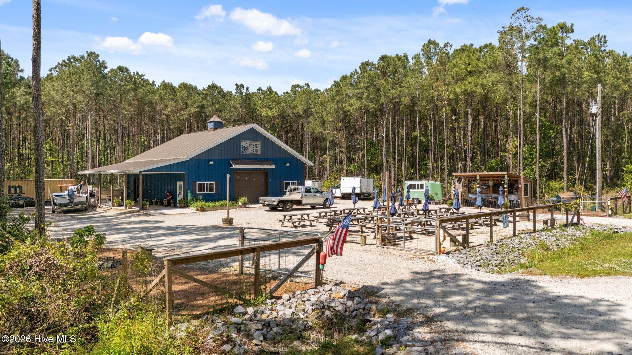 100555979 | Photo 85