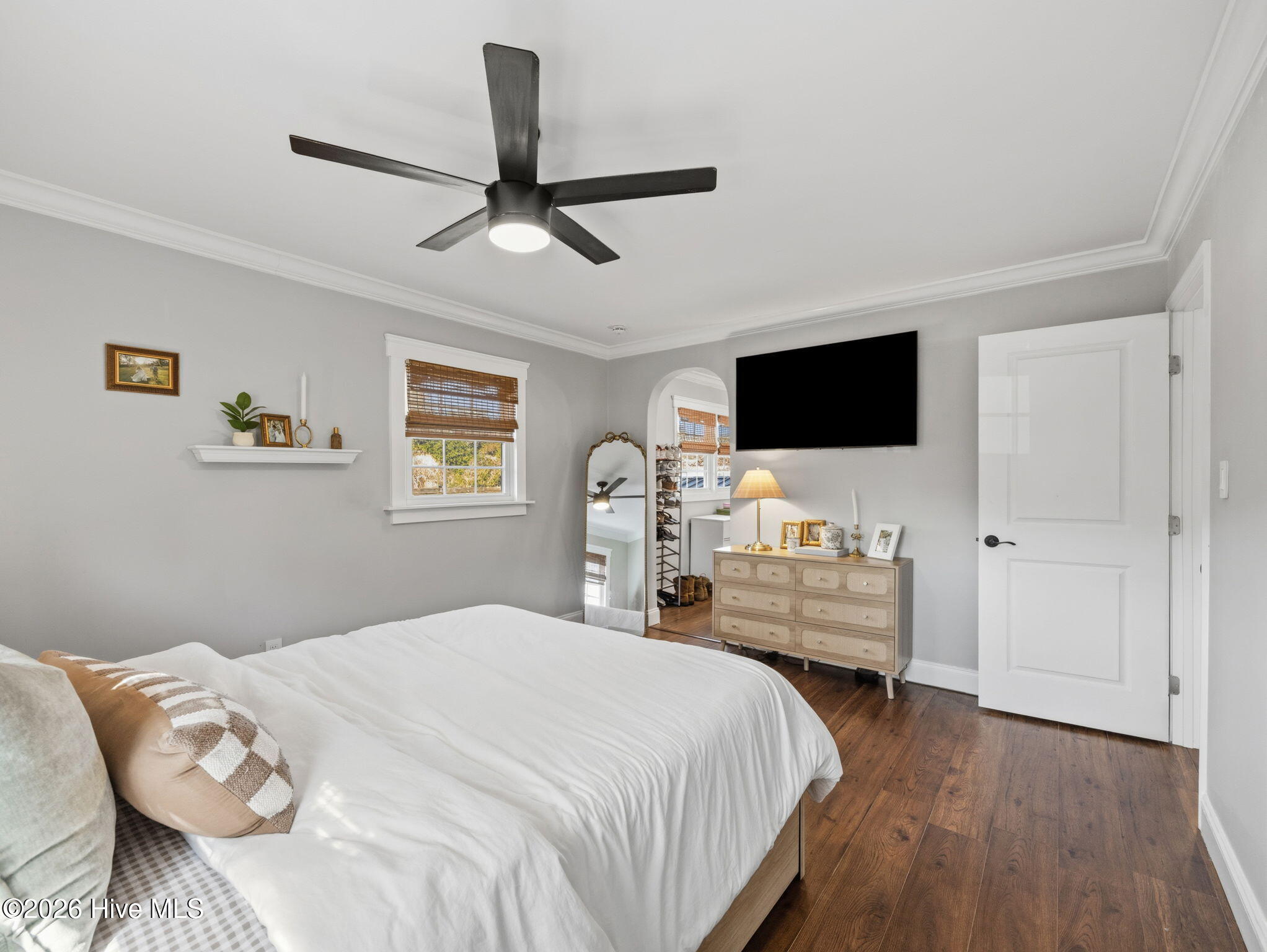 100564380 | Photo 16