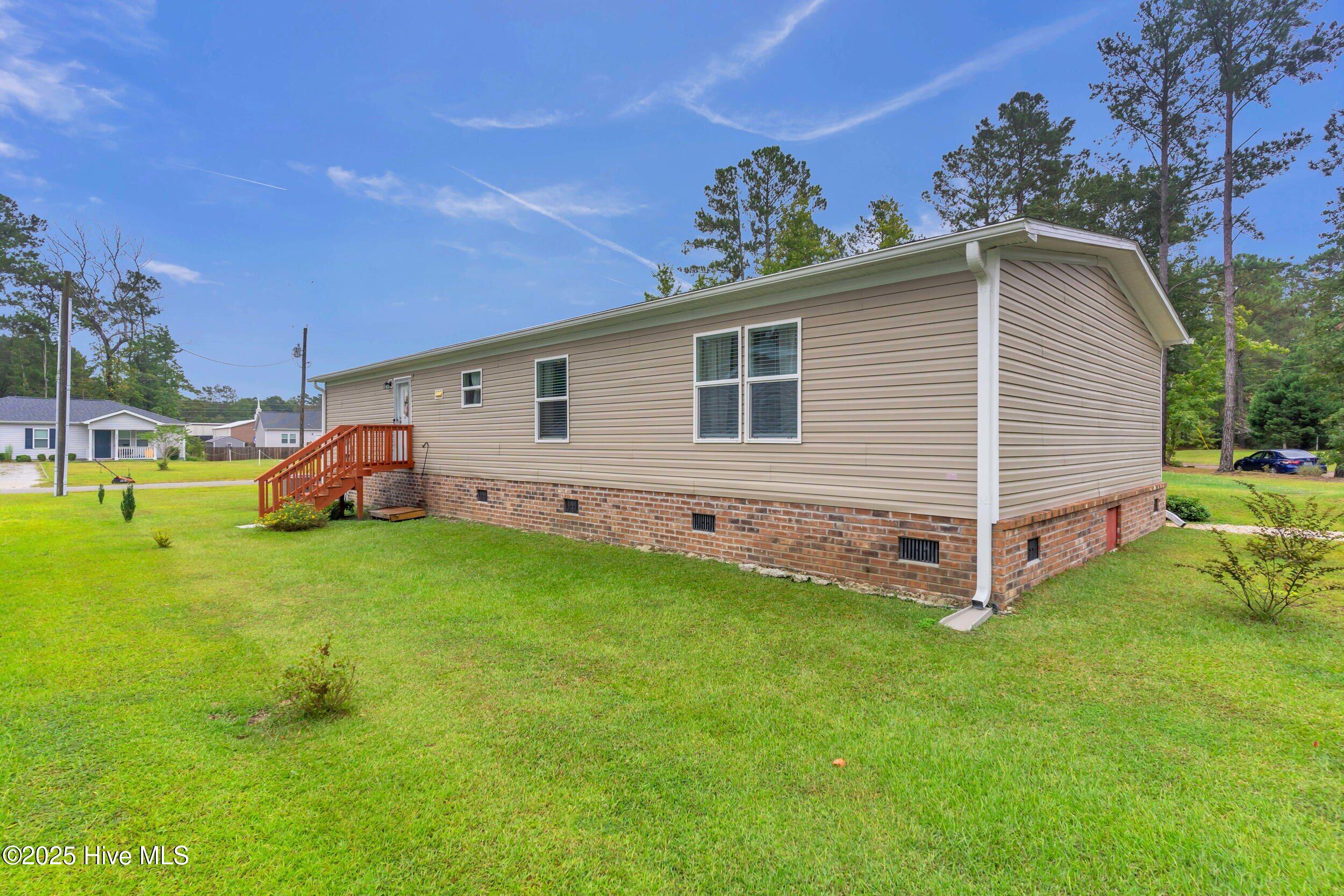 100533753 | Photo 26