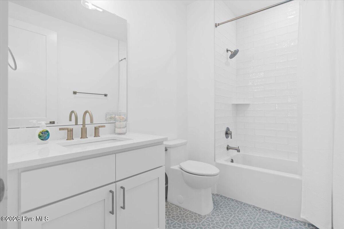 100552016 | Photo 37