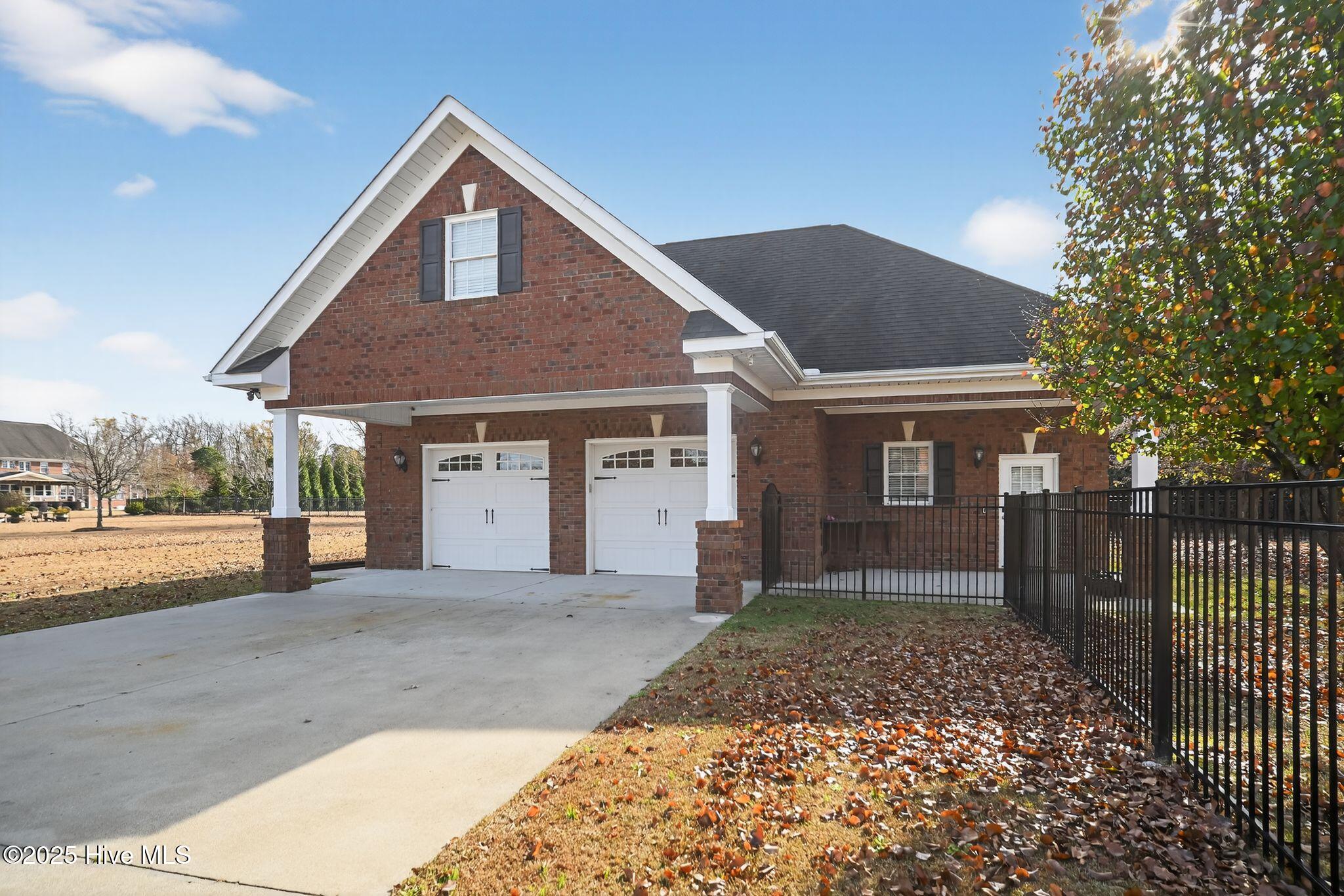 Homes for sale in Greenville, NC | 2354 Water View Rd, Greenville, NC 27858 | MLS# 100543889