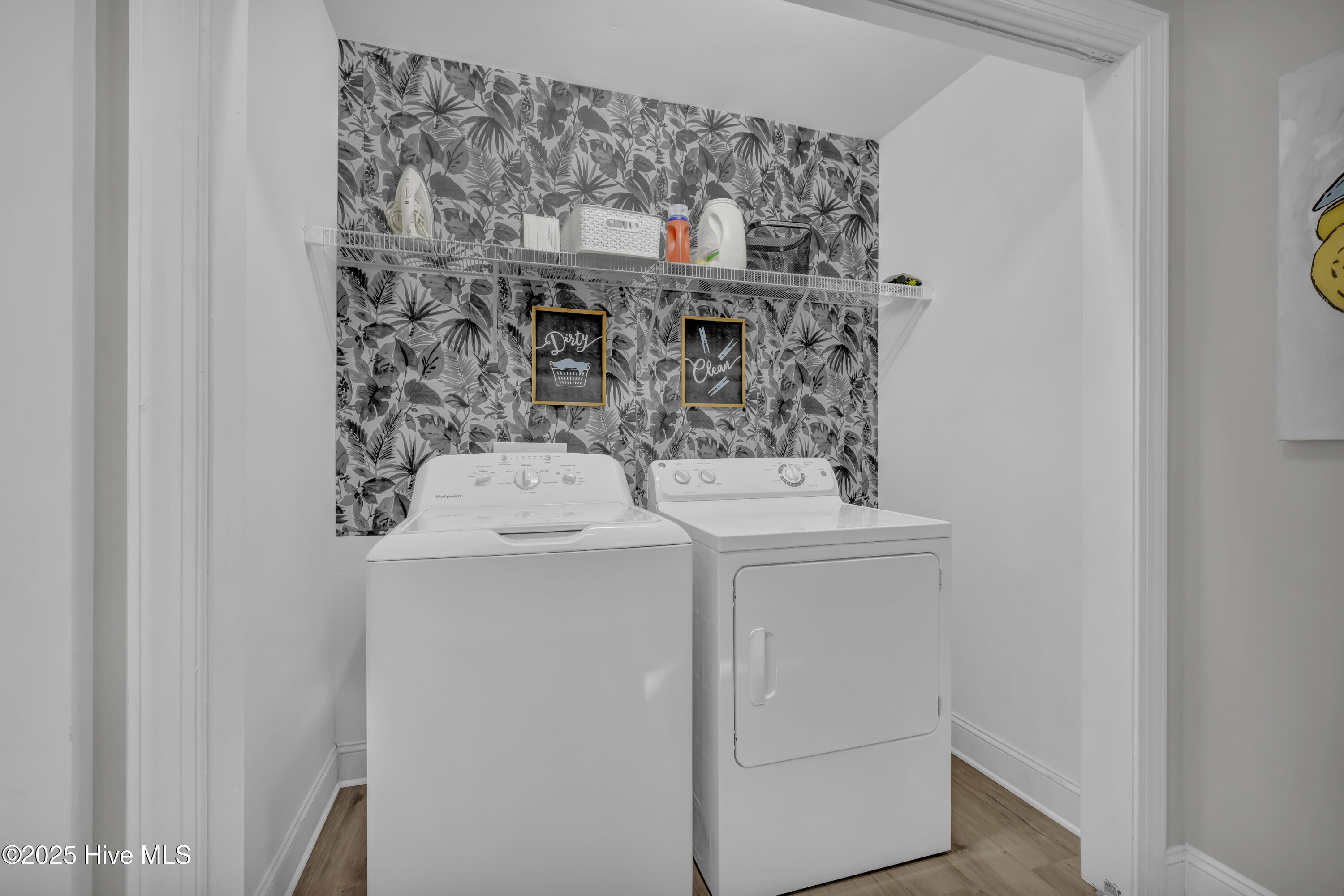 100535806 | Photo 44