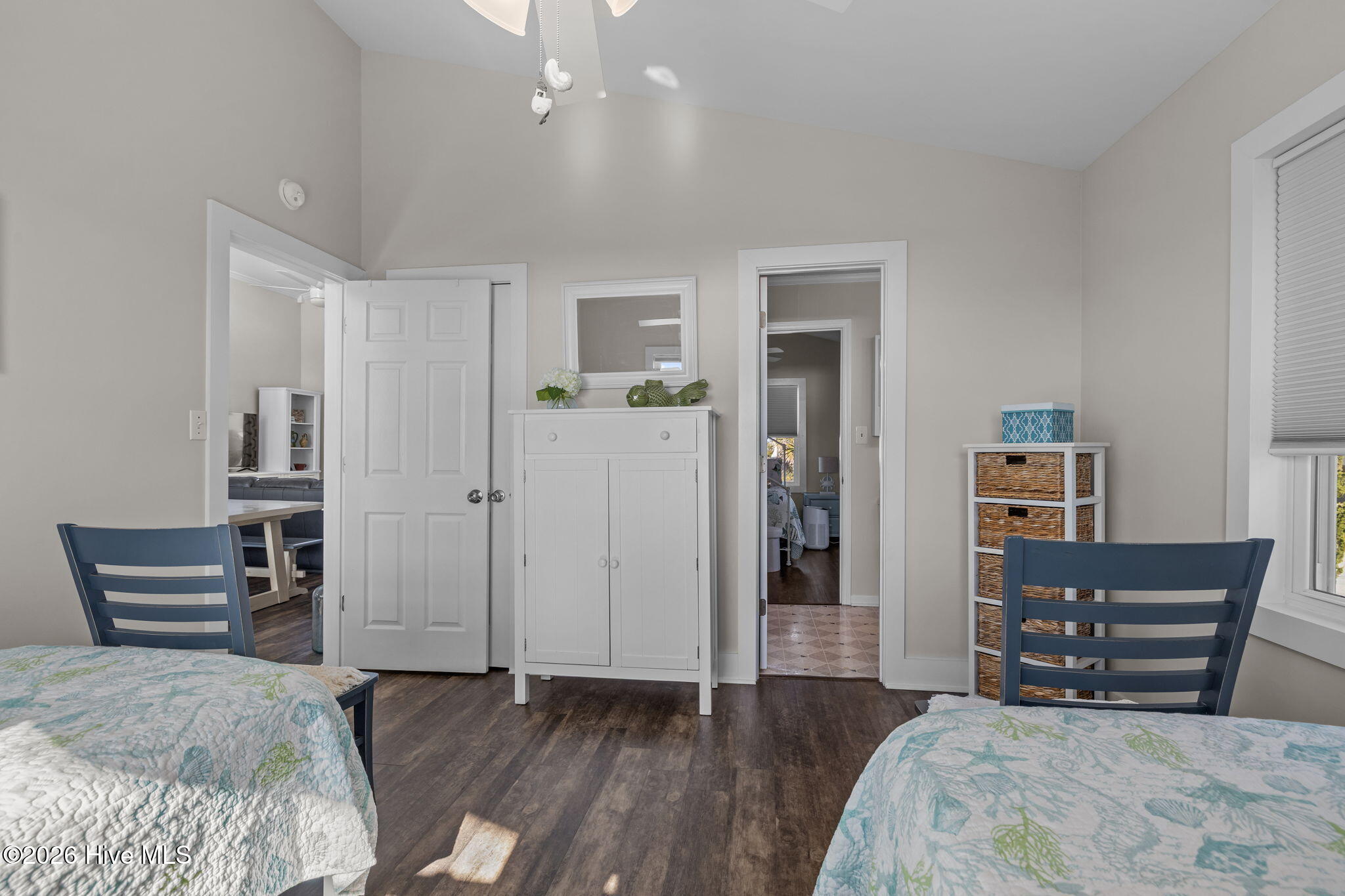 100552483 | Photo 14