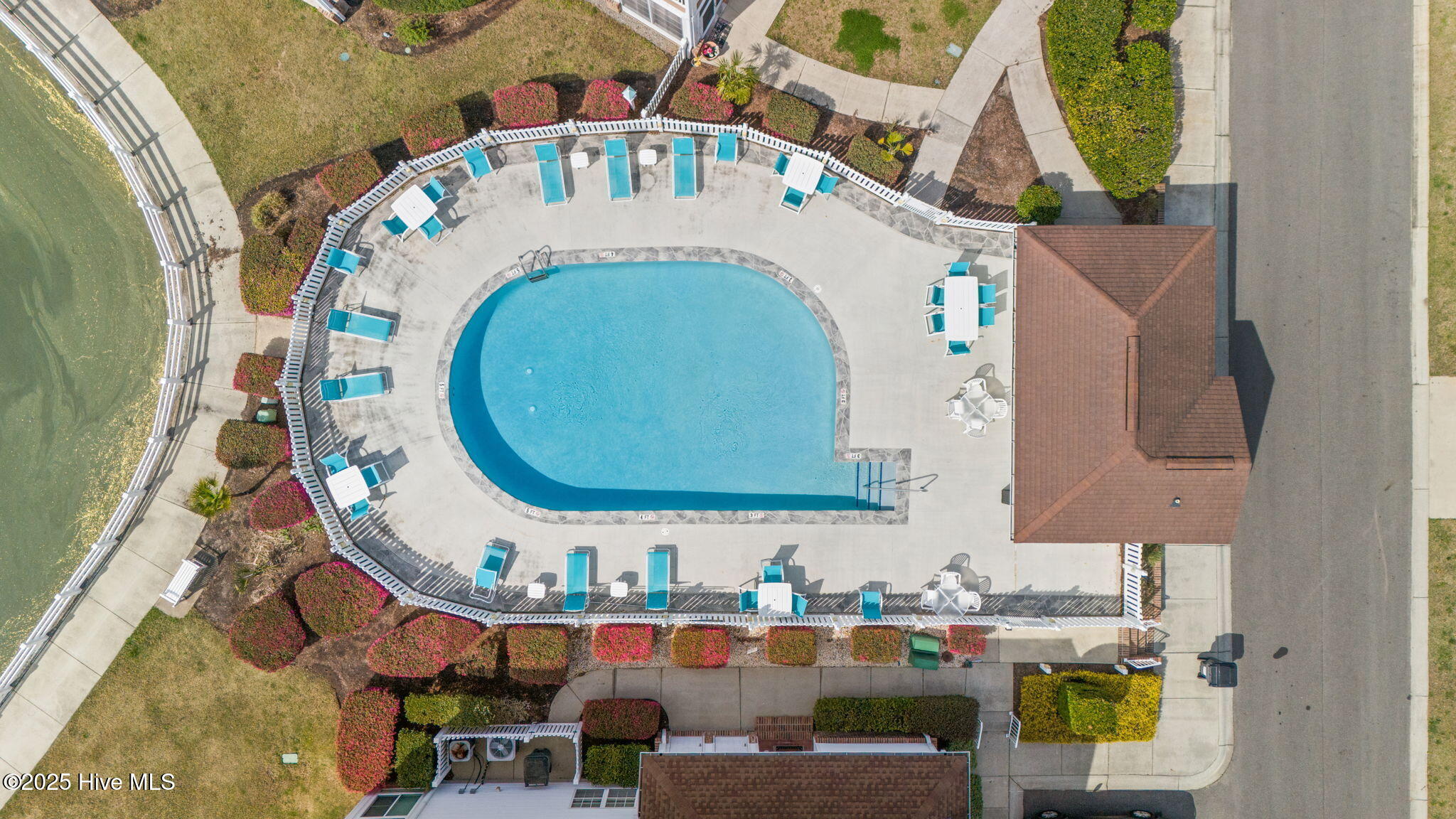 100496126 | Photo 55