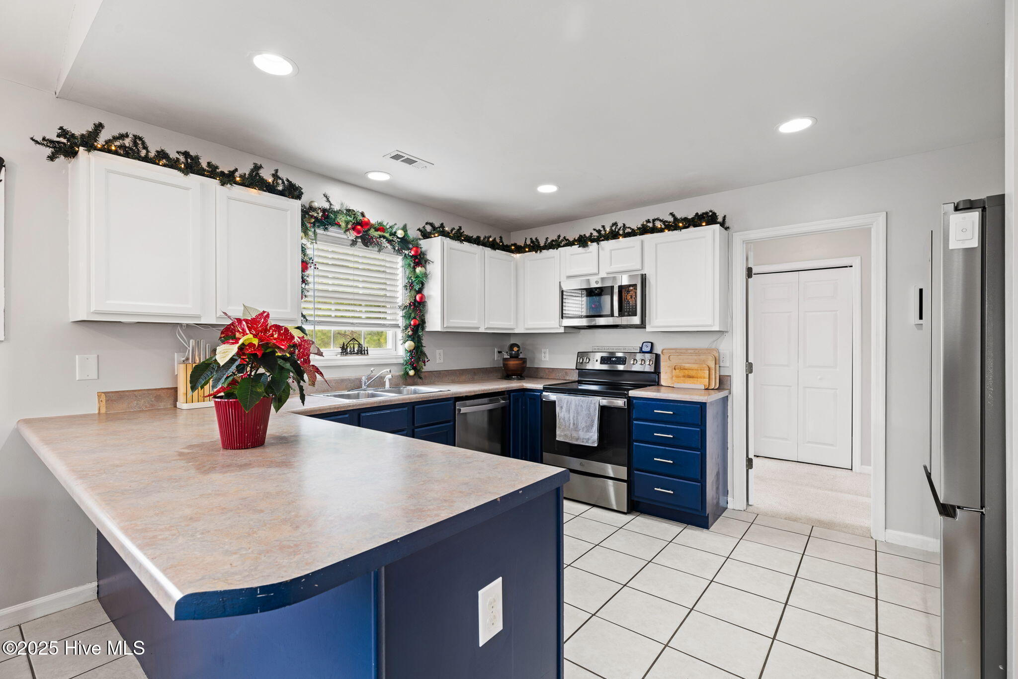 100546580 | Photo 16