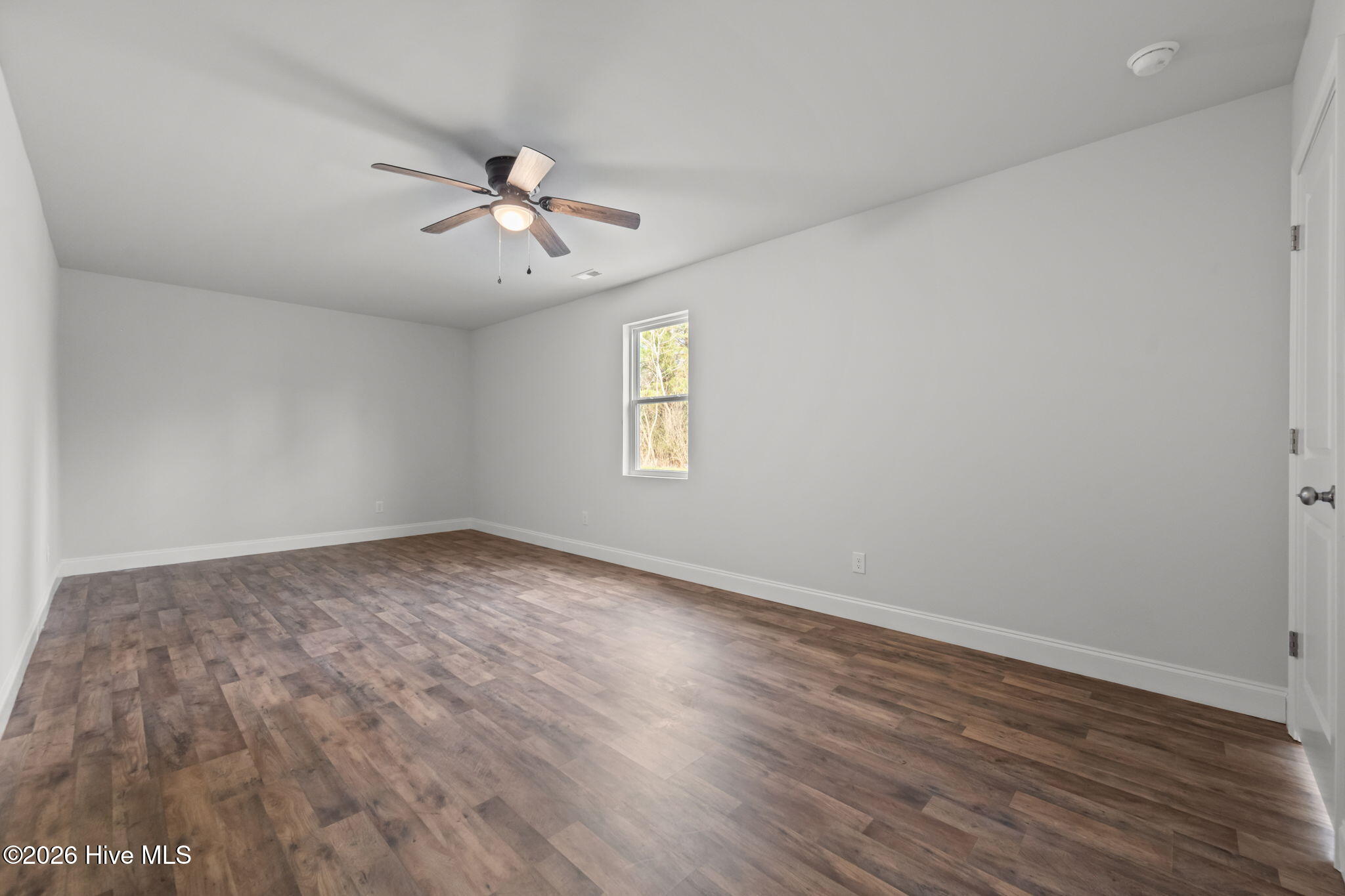 100505394 | Photo 25