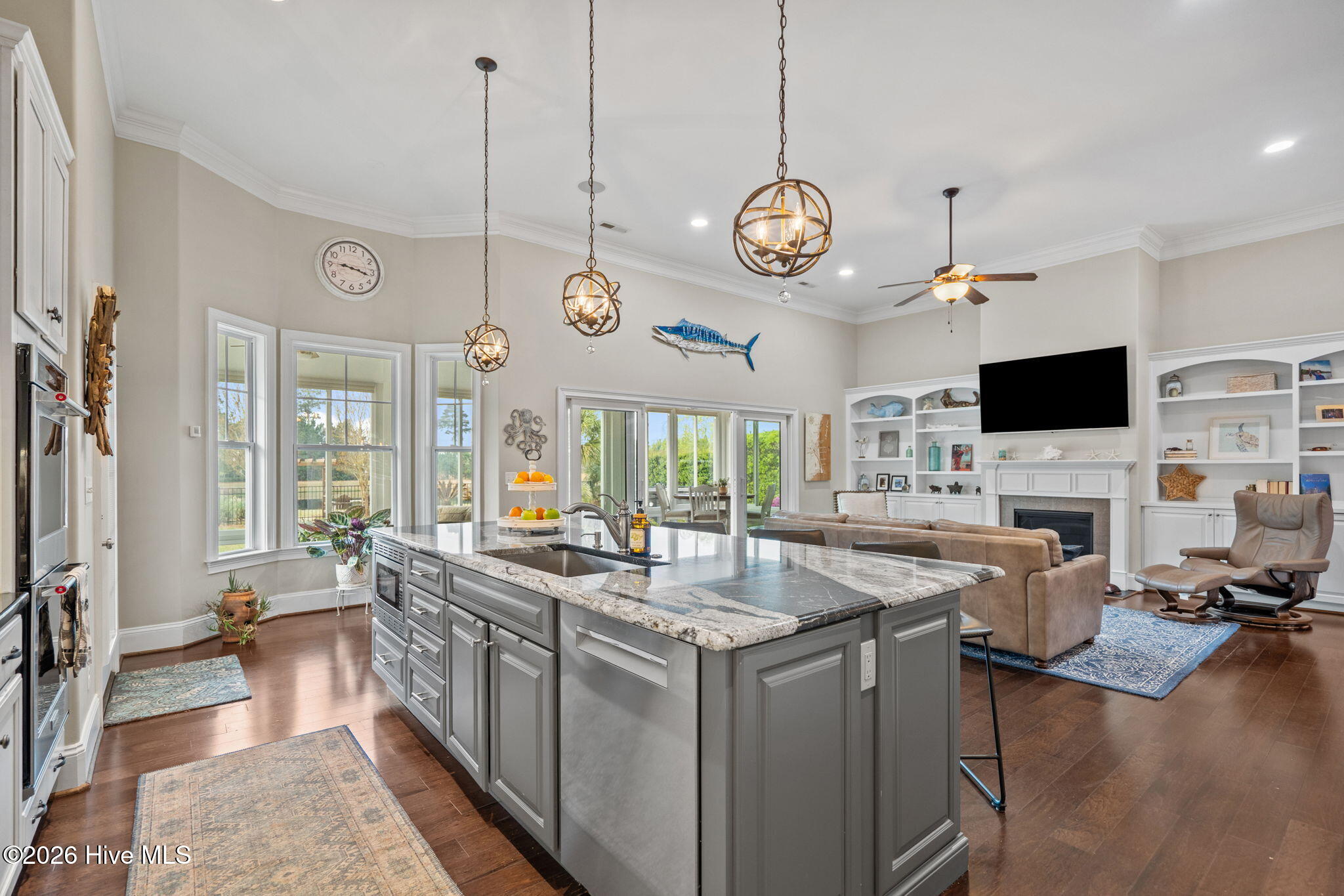 100564215 | Photo 17