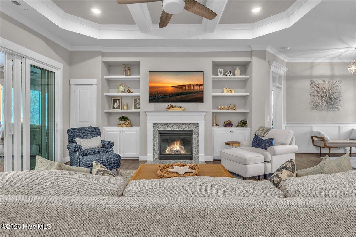 100558709 | Photo 15