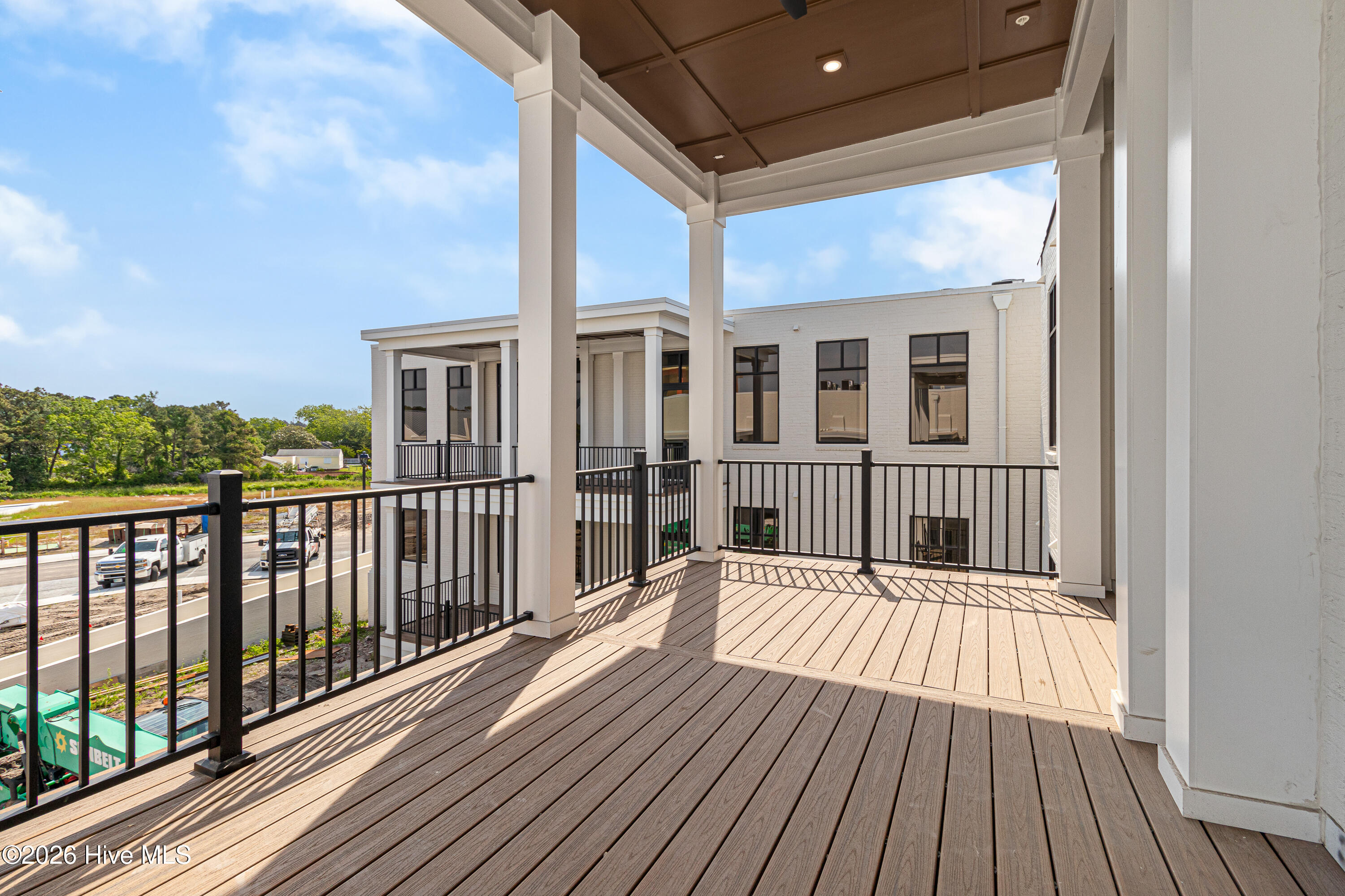 805 Mulberry 