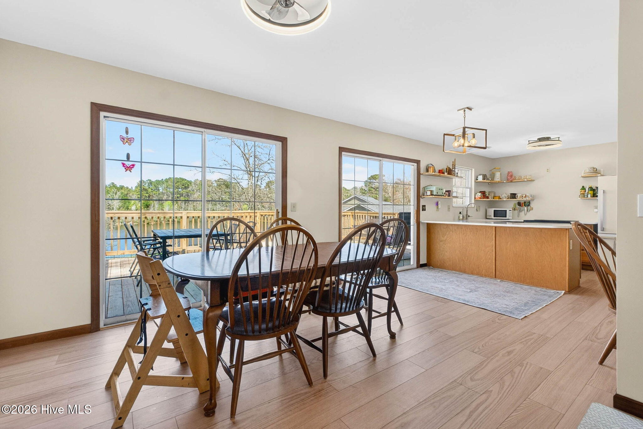 100561895 | Photo 13