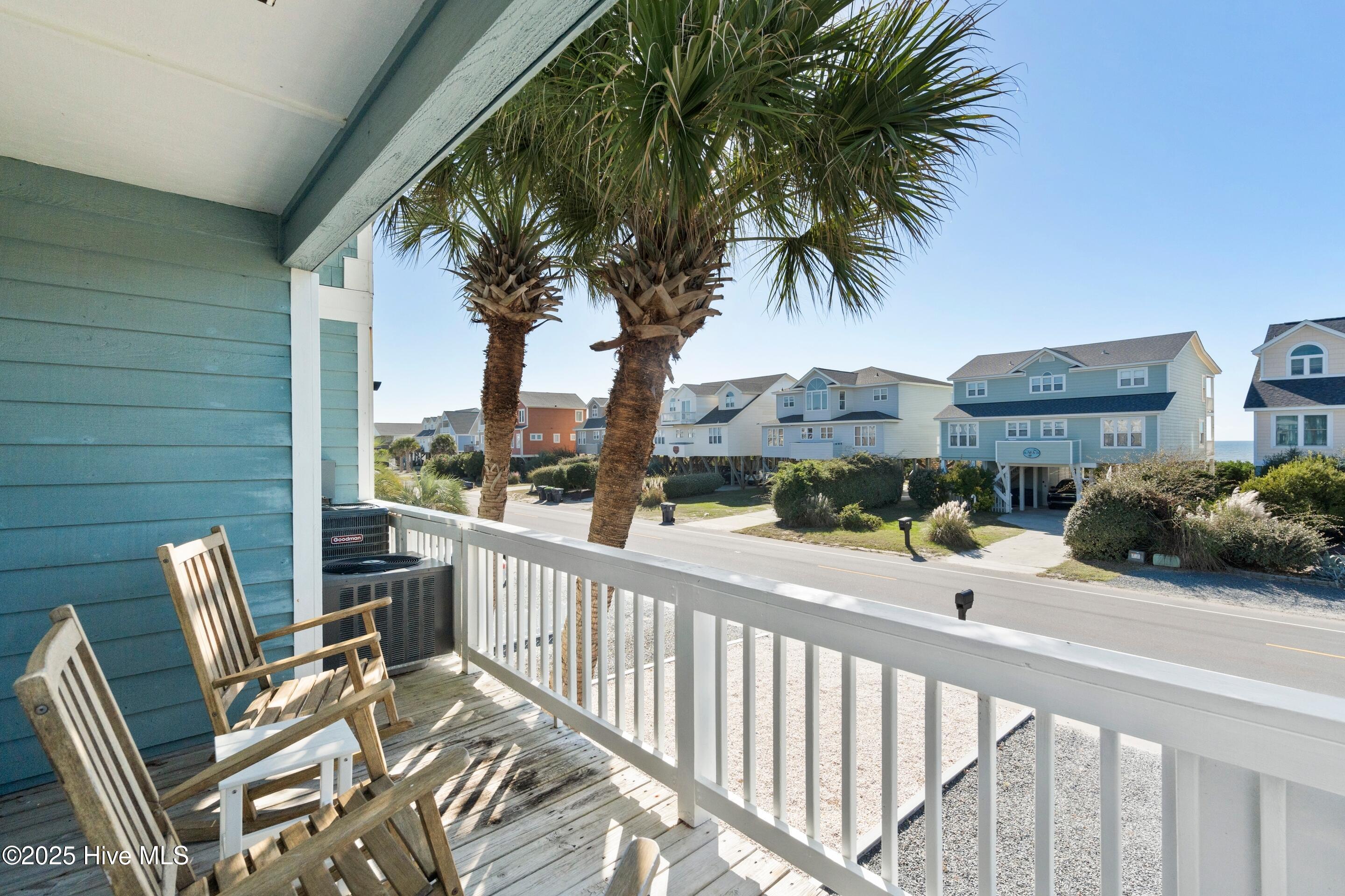 100536770 | Photo 33