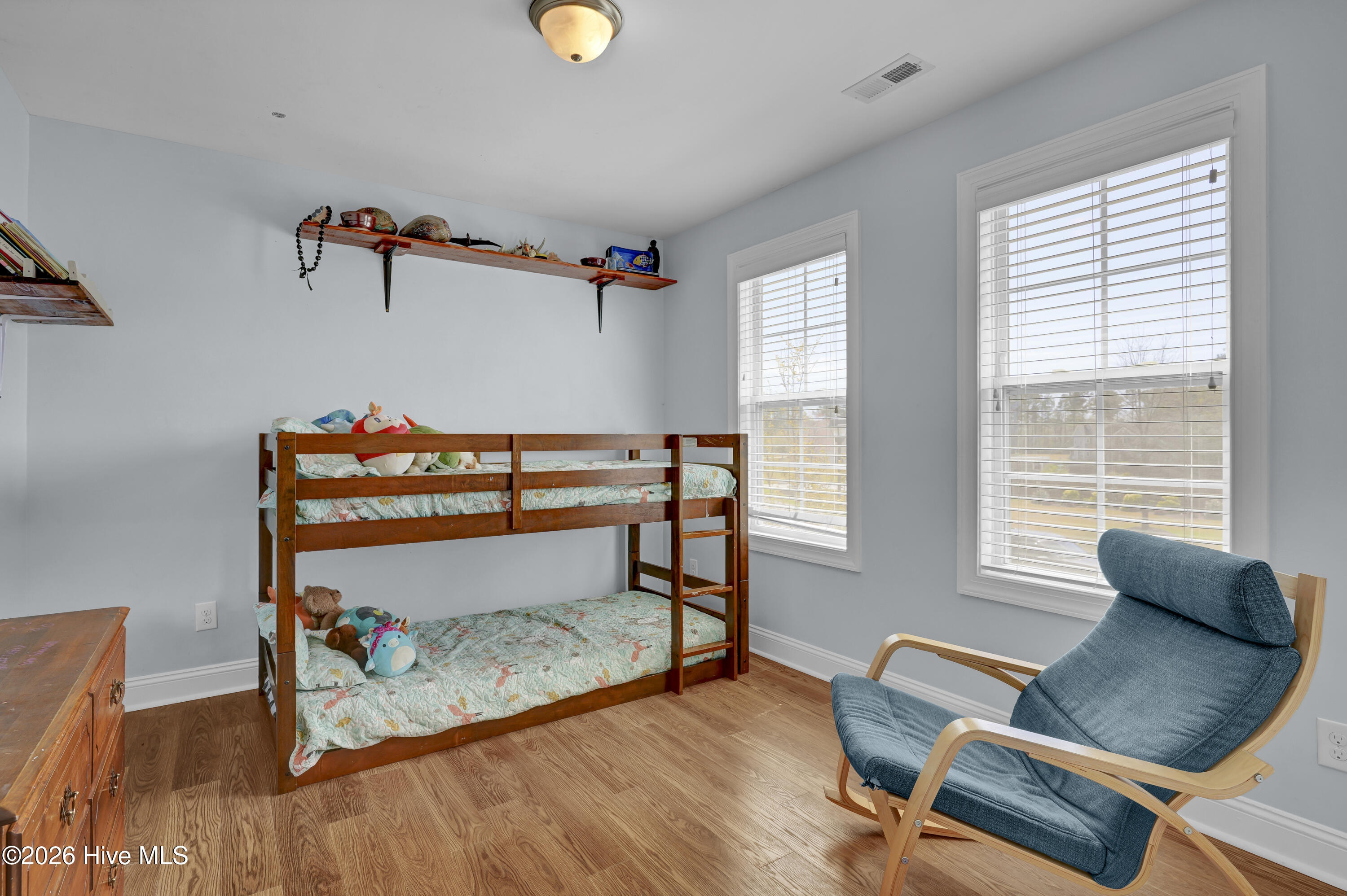 100565660 | Photo 28