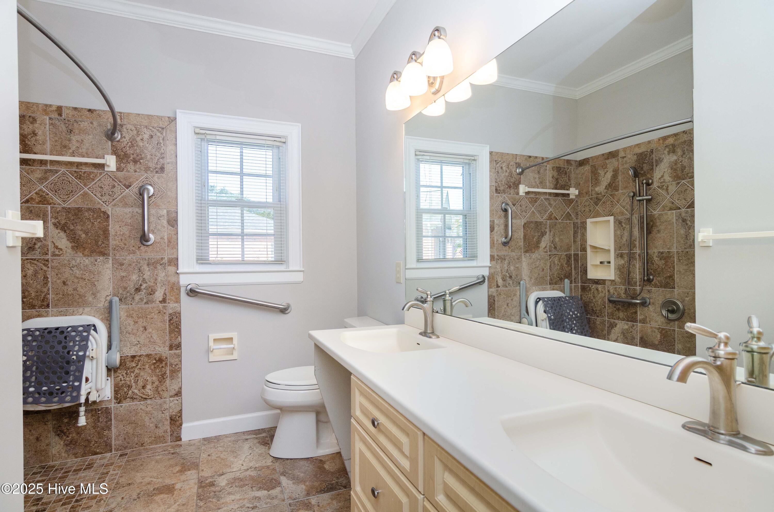 100516965 | Photo 27