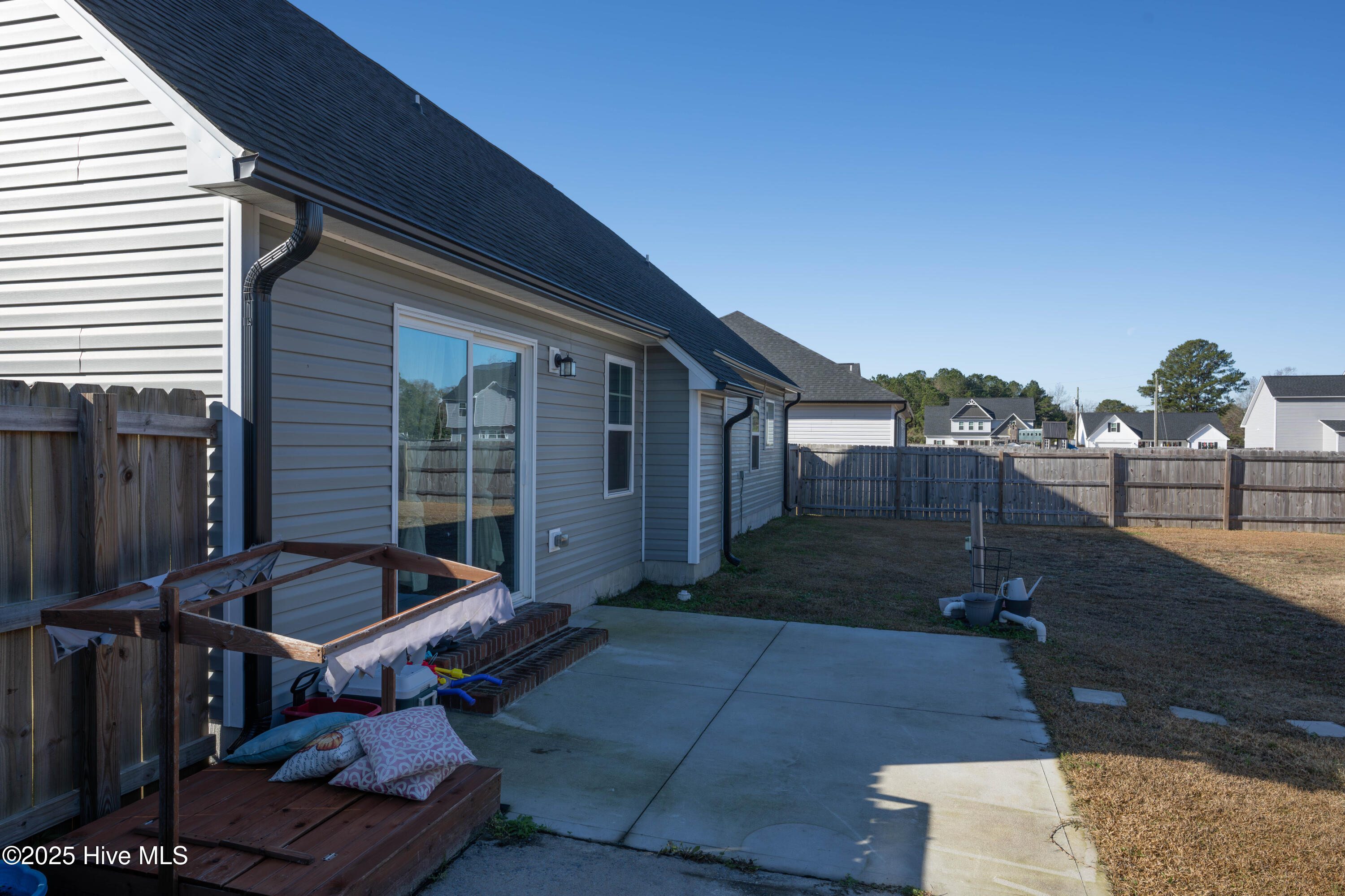 100544768 | Photo 28