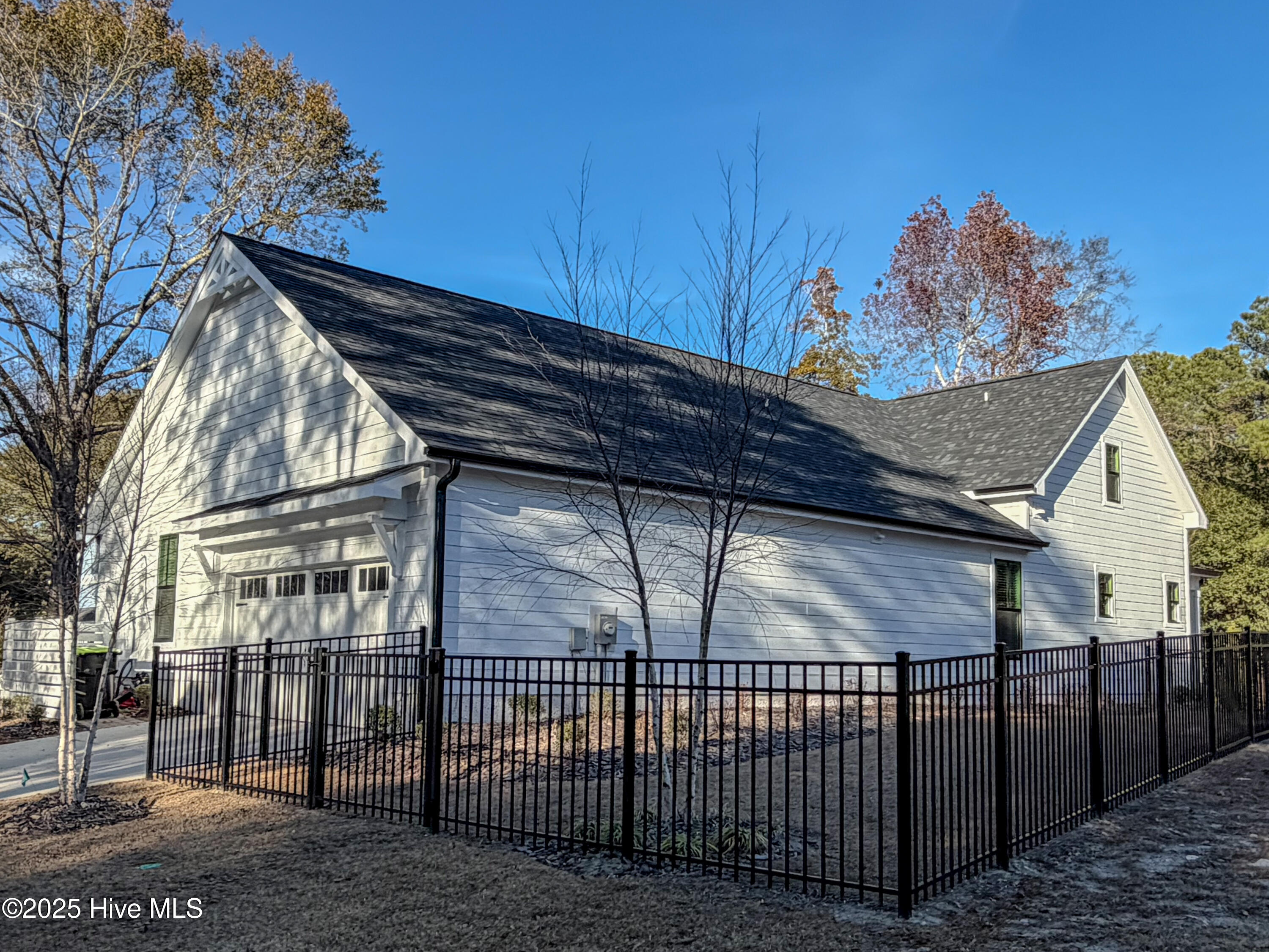 100546436 | Photo 54