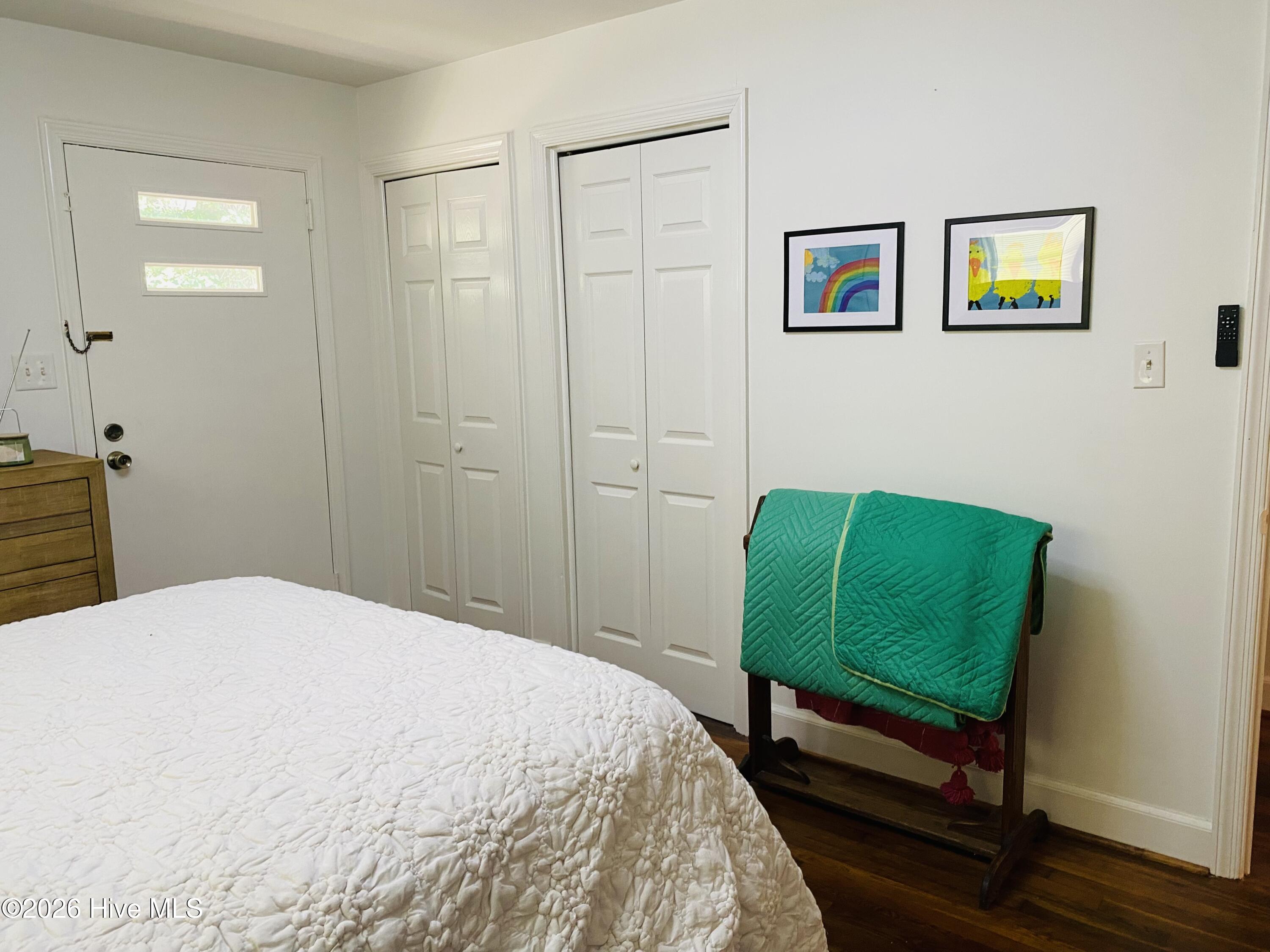 100569666 | Photo 33