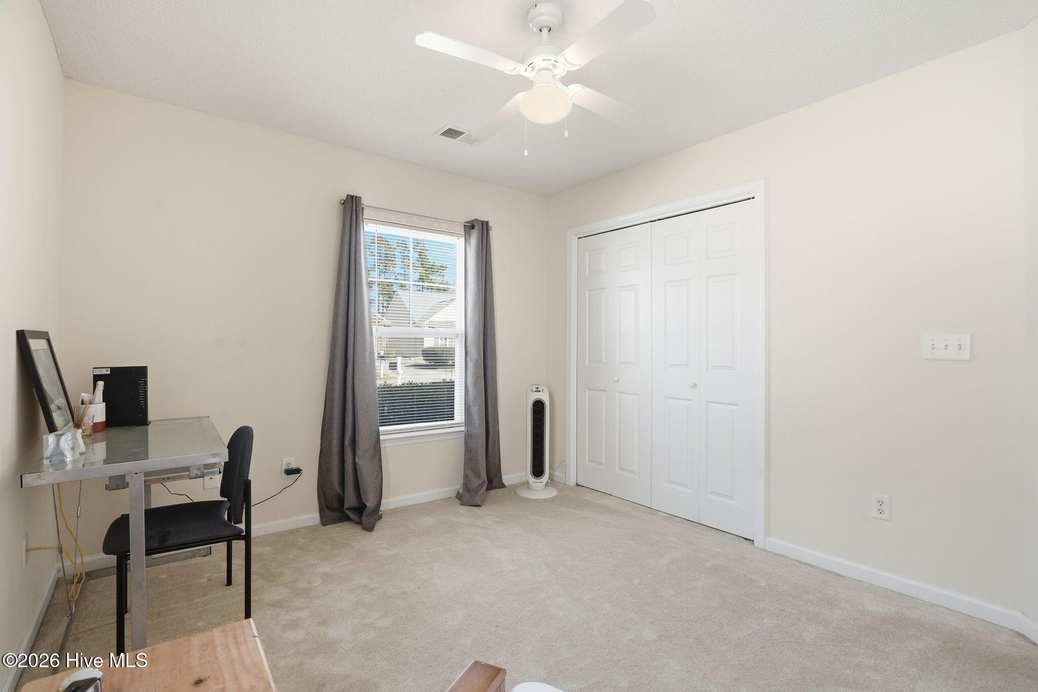 100560639 | Photo 30