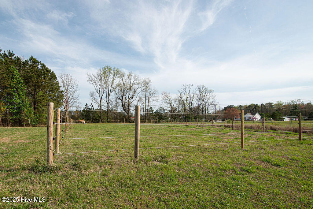 1560 White Oak River Road,Maysville