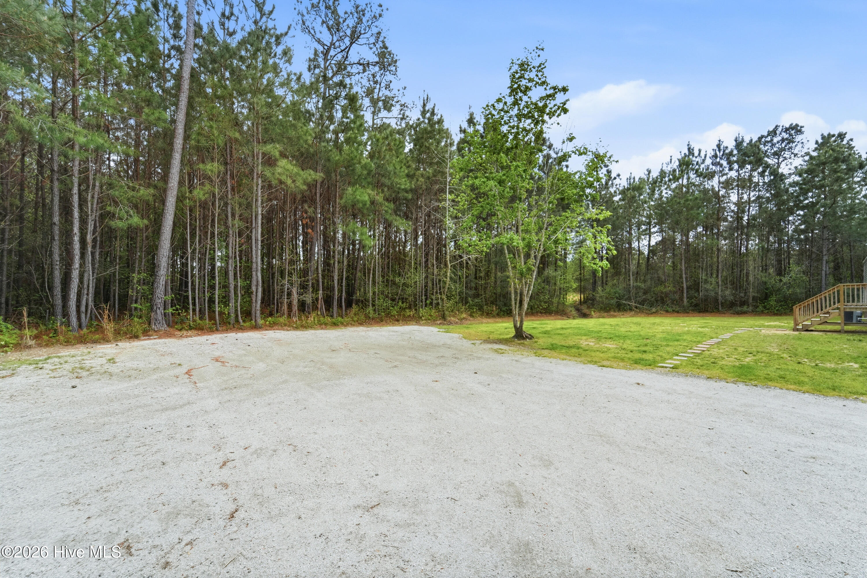 100566814 | Photo 23