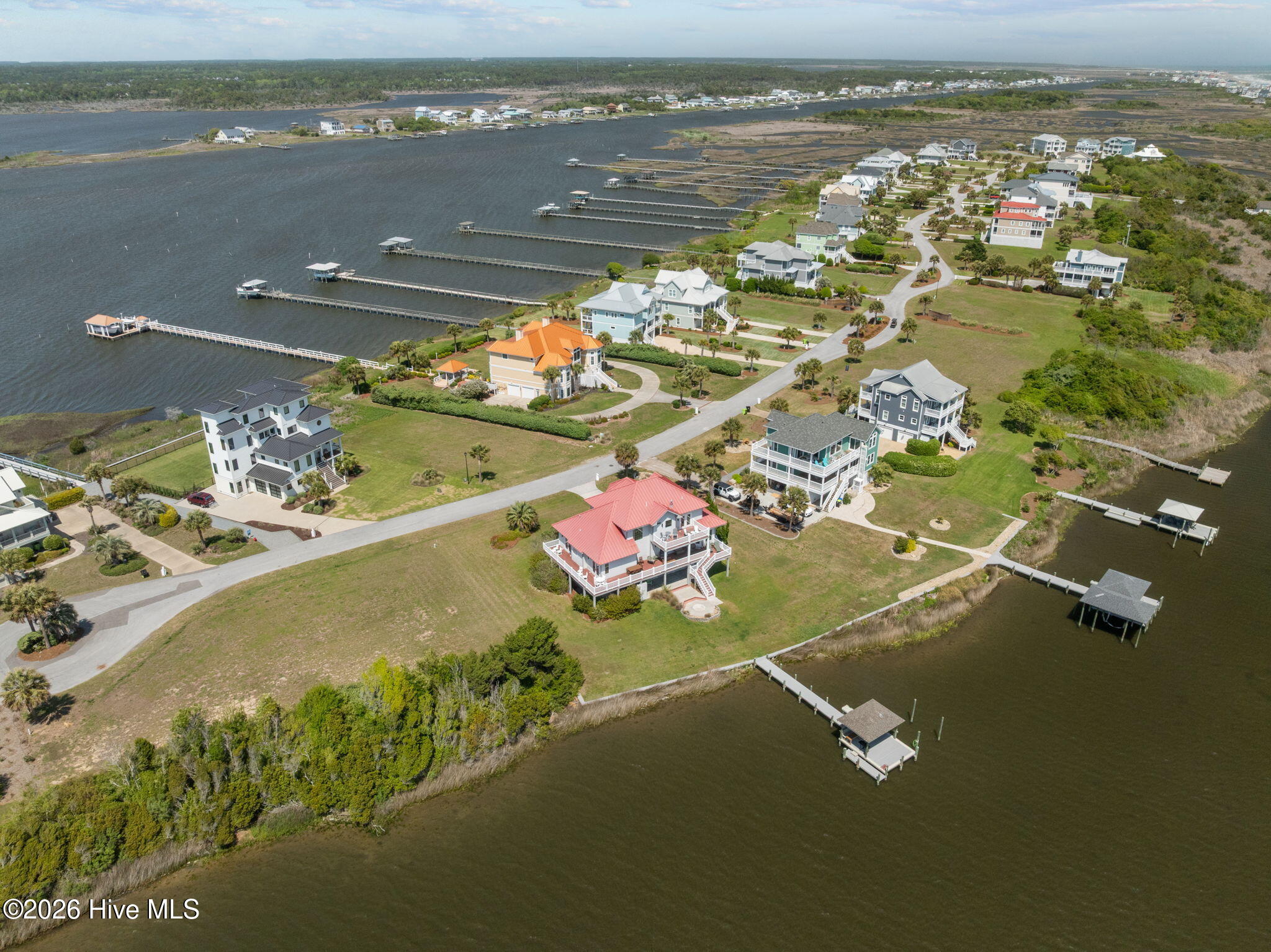 100568549 | Photo 69