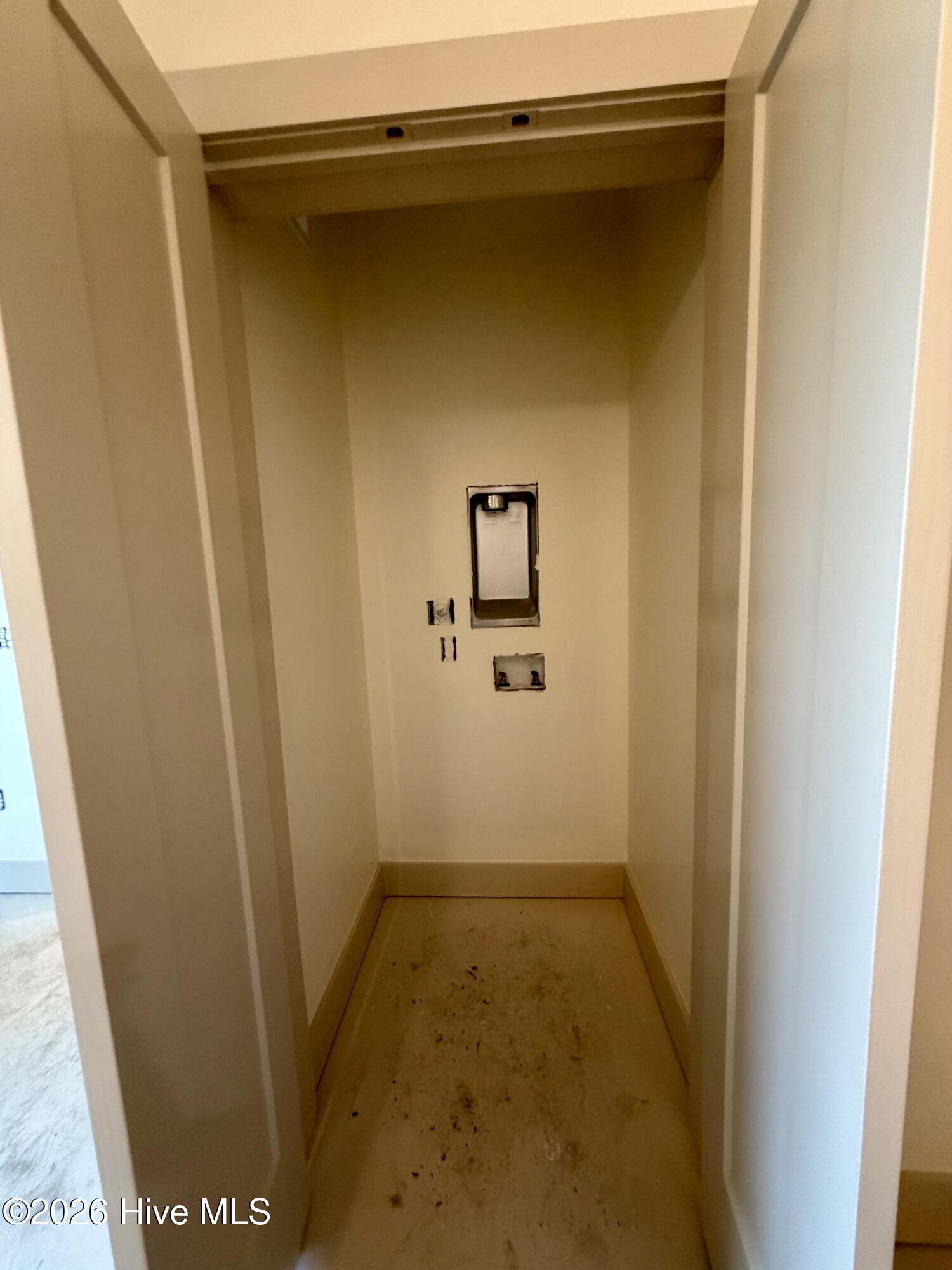 100556878 | Photo 10