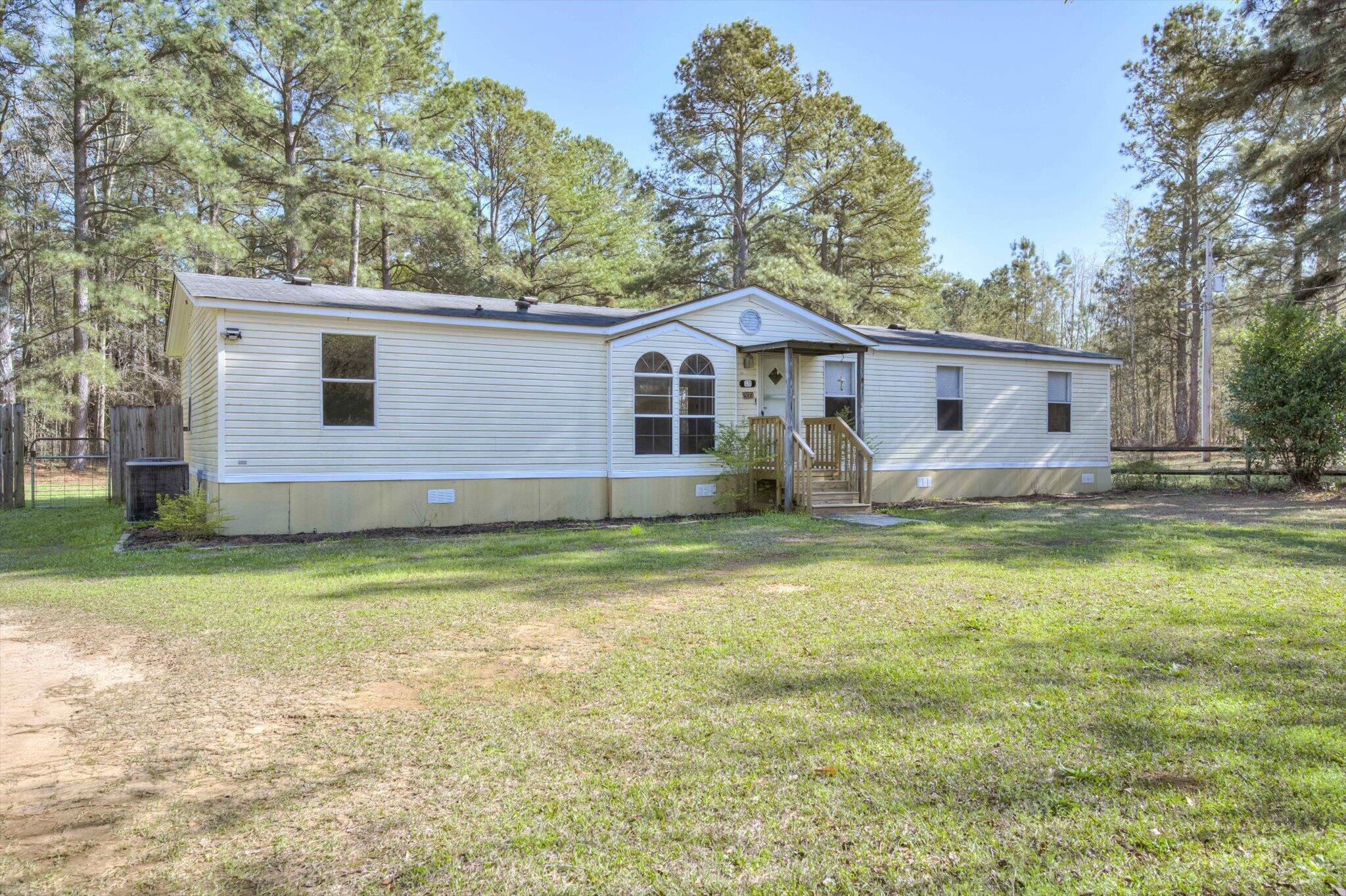 203 W Volant Street, Hubert, NC, 28539