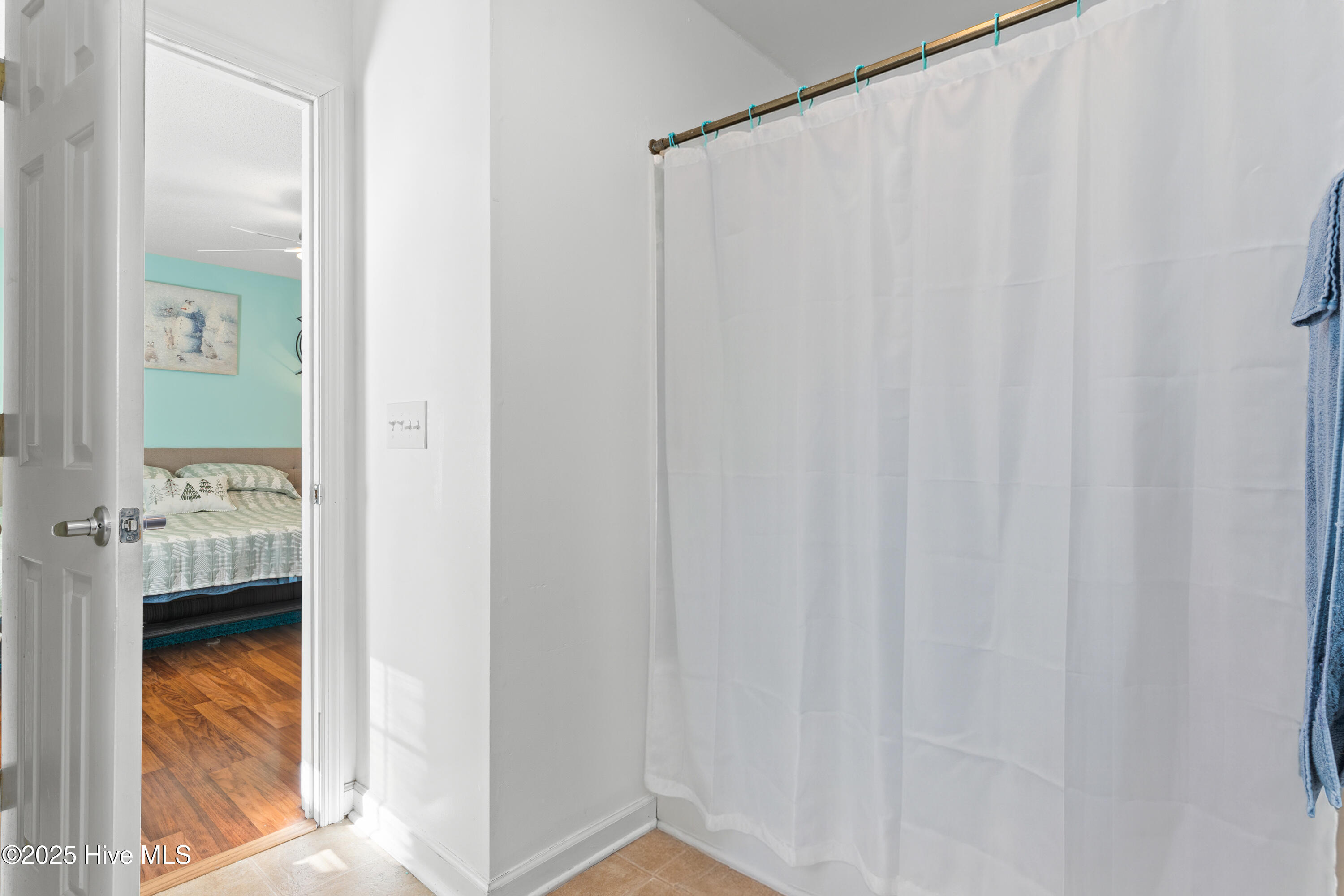 100545558 | Photo 16