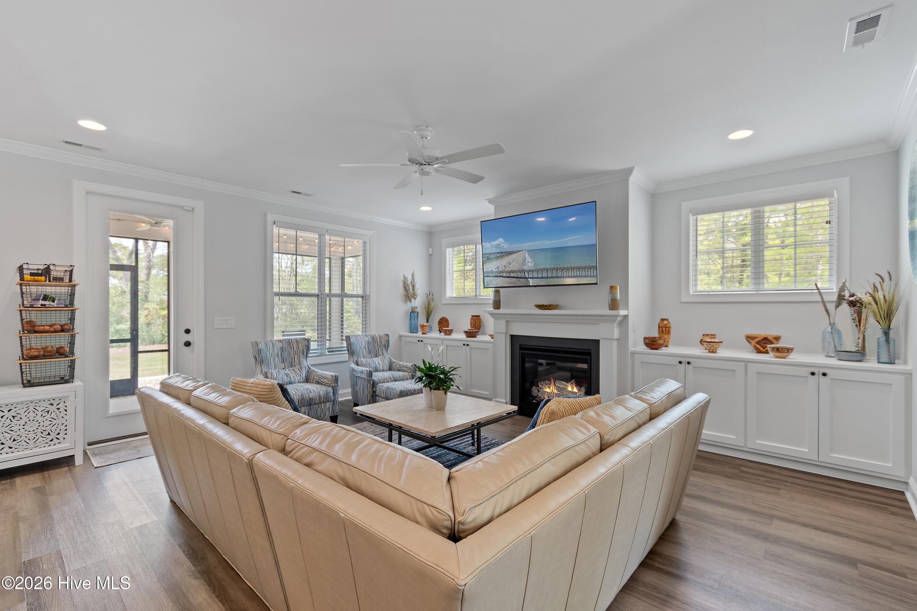 100565017 | Photo 10