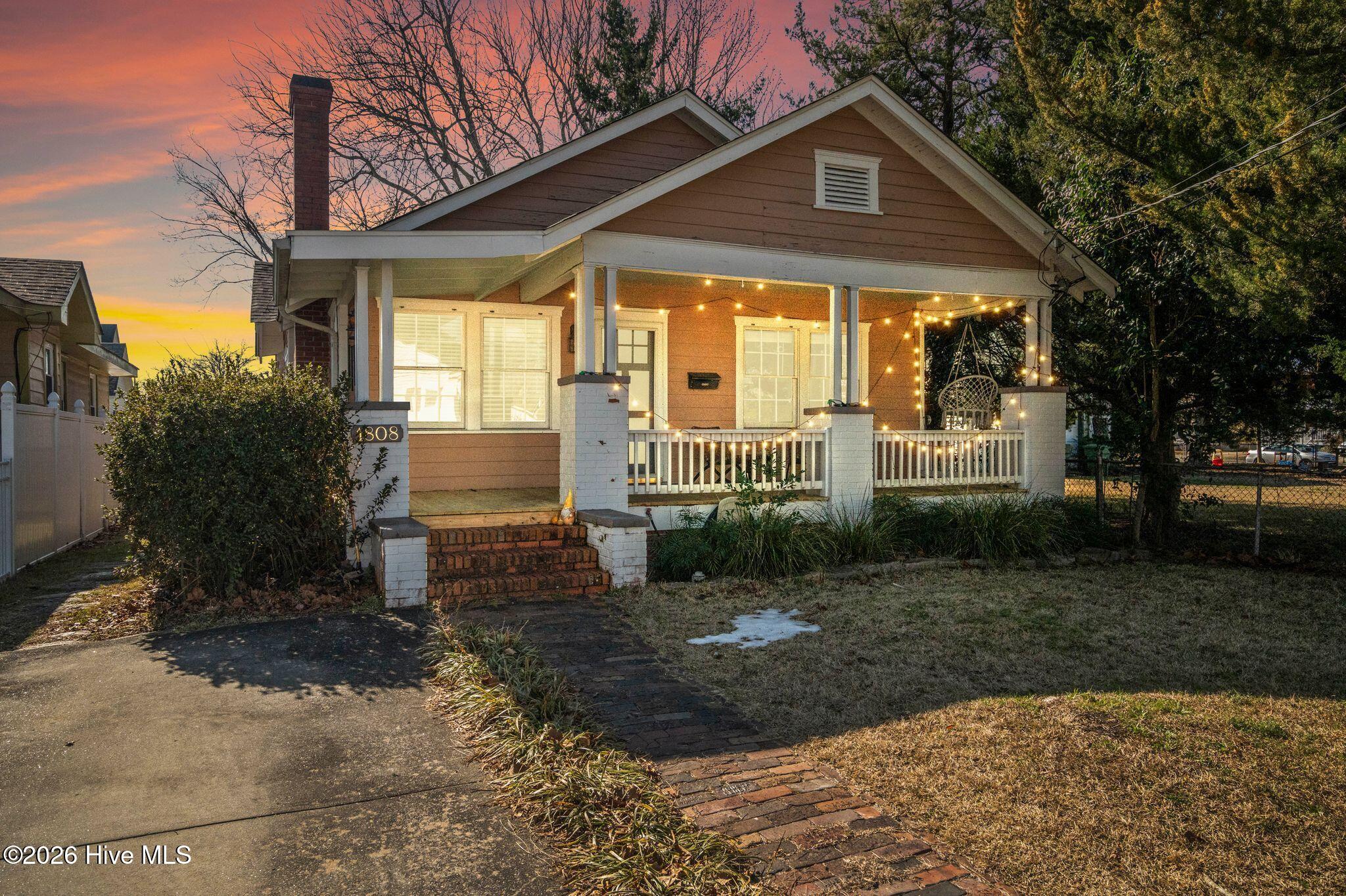 100554931 | Photo 42