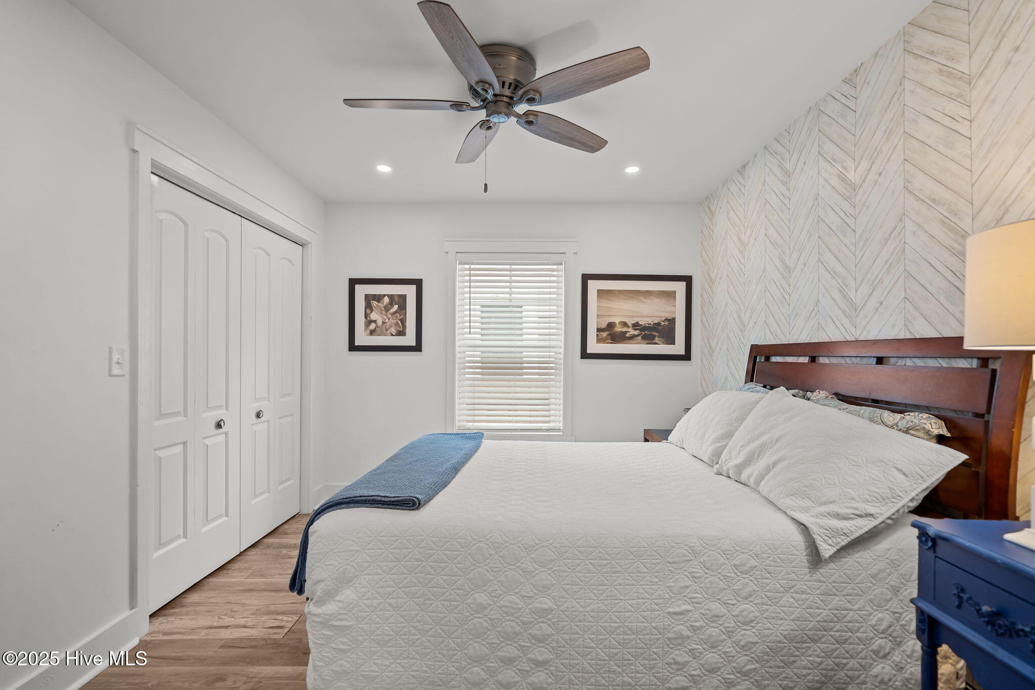 100525680 | Photo 32