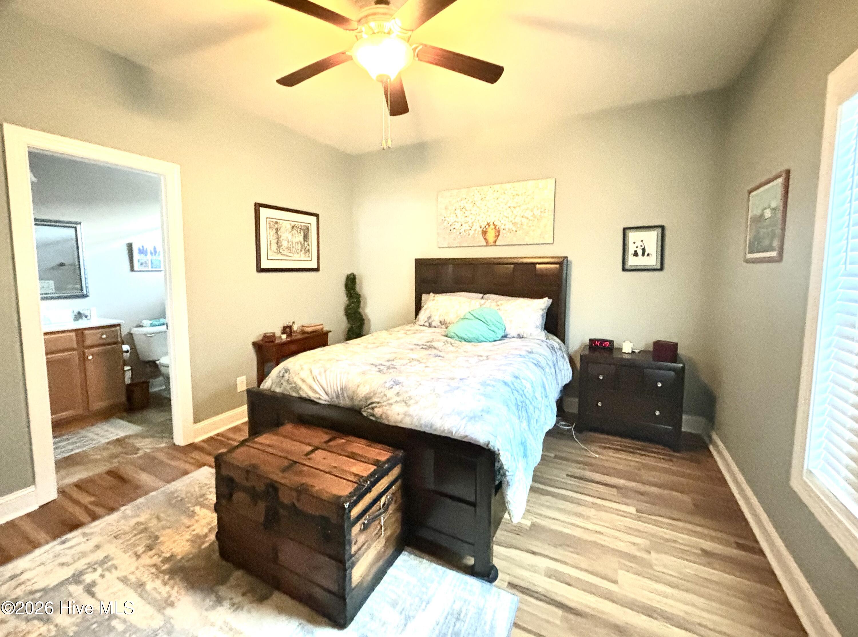 100559423 | Photo 13