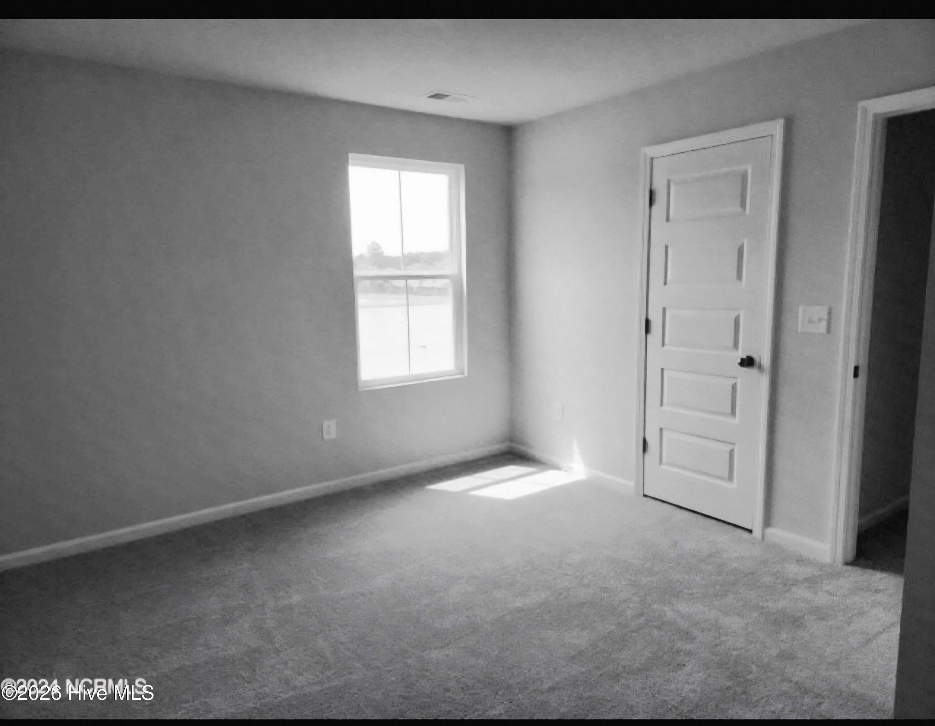 100564971 | Photo 22