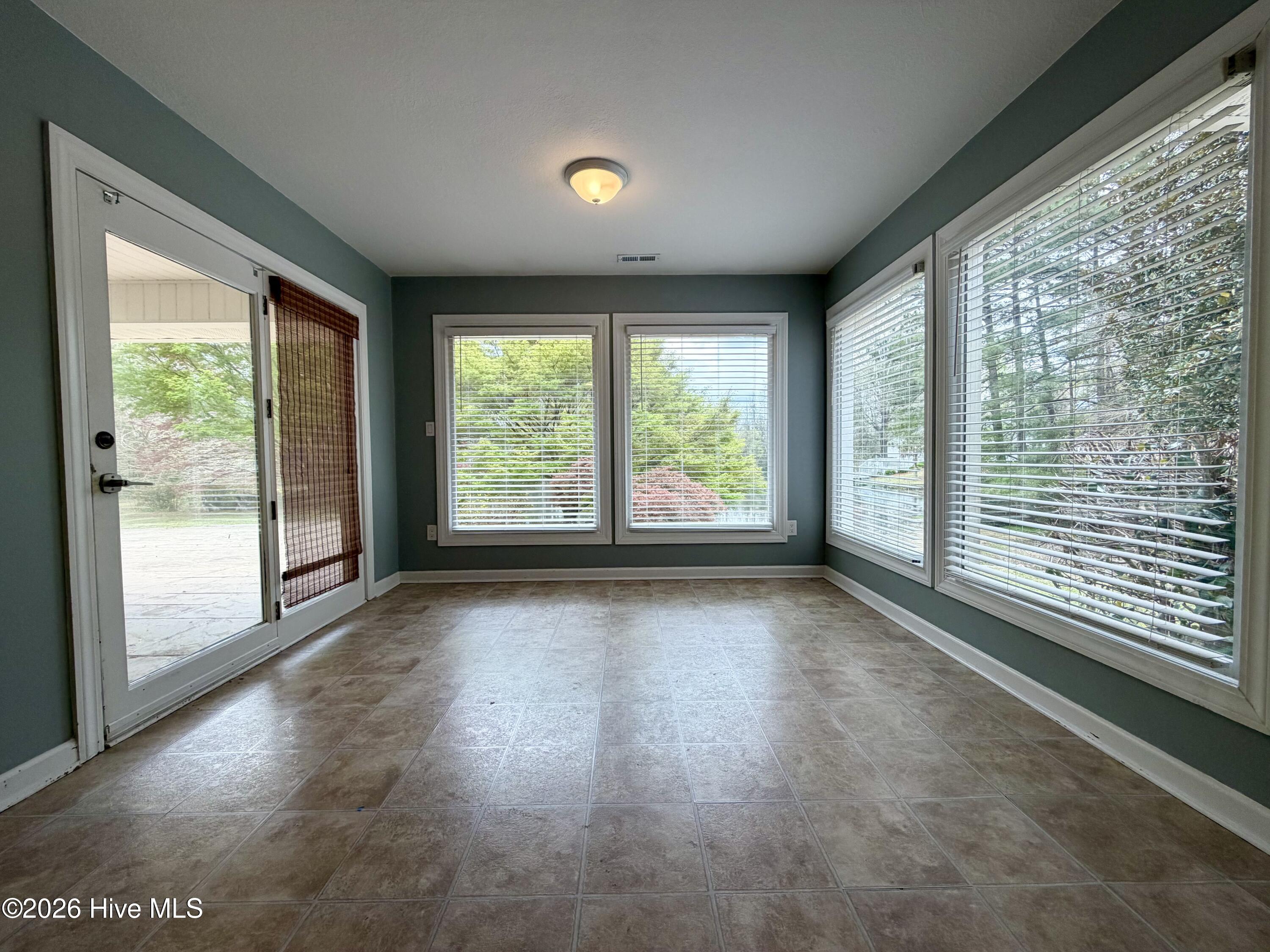 4106 Old Cherry Point Road,New Bern