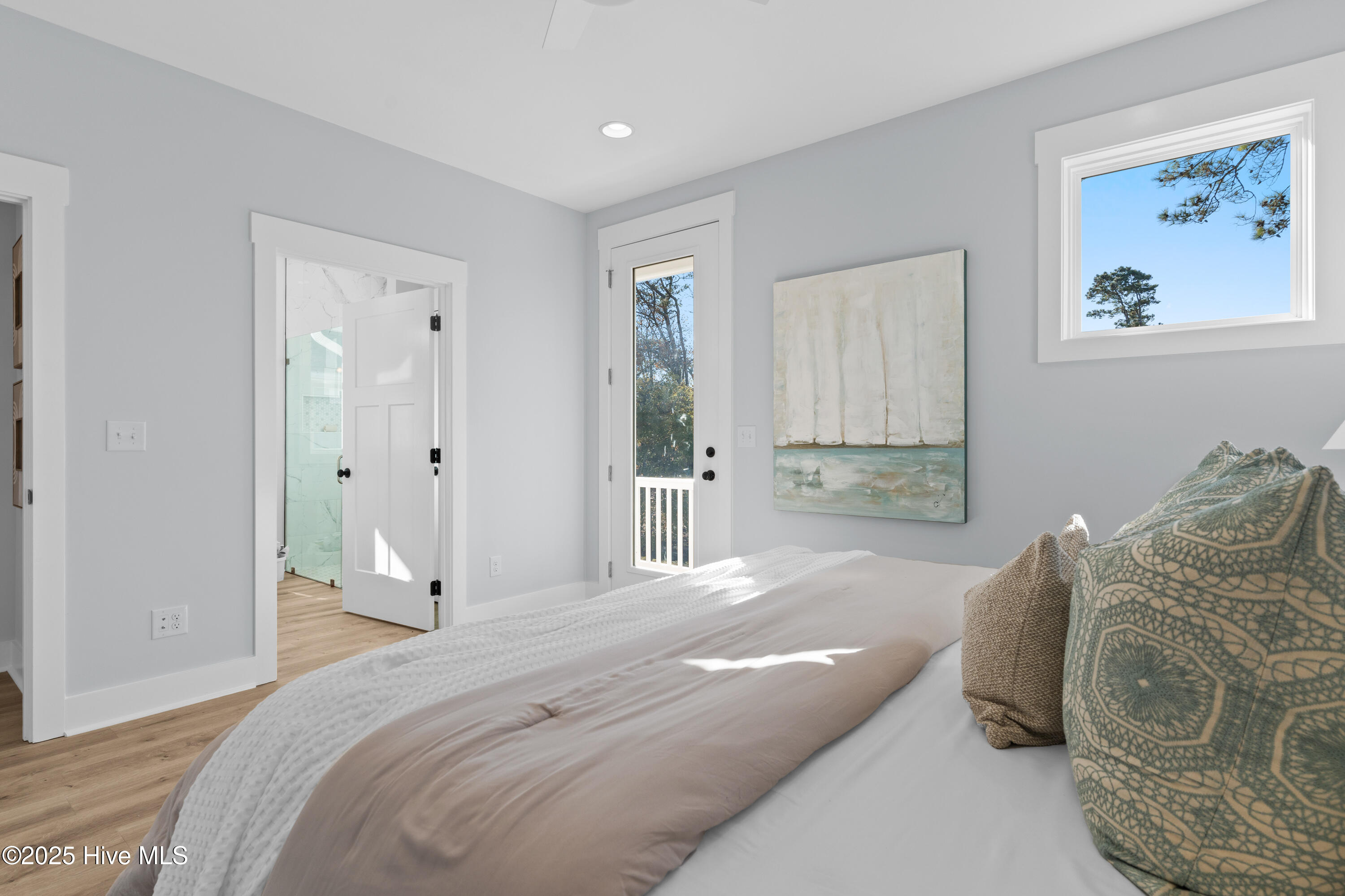 100545556 | Photo 35